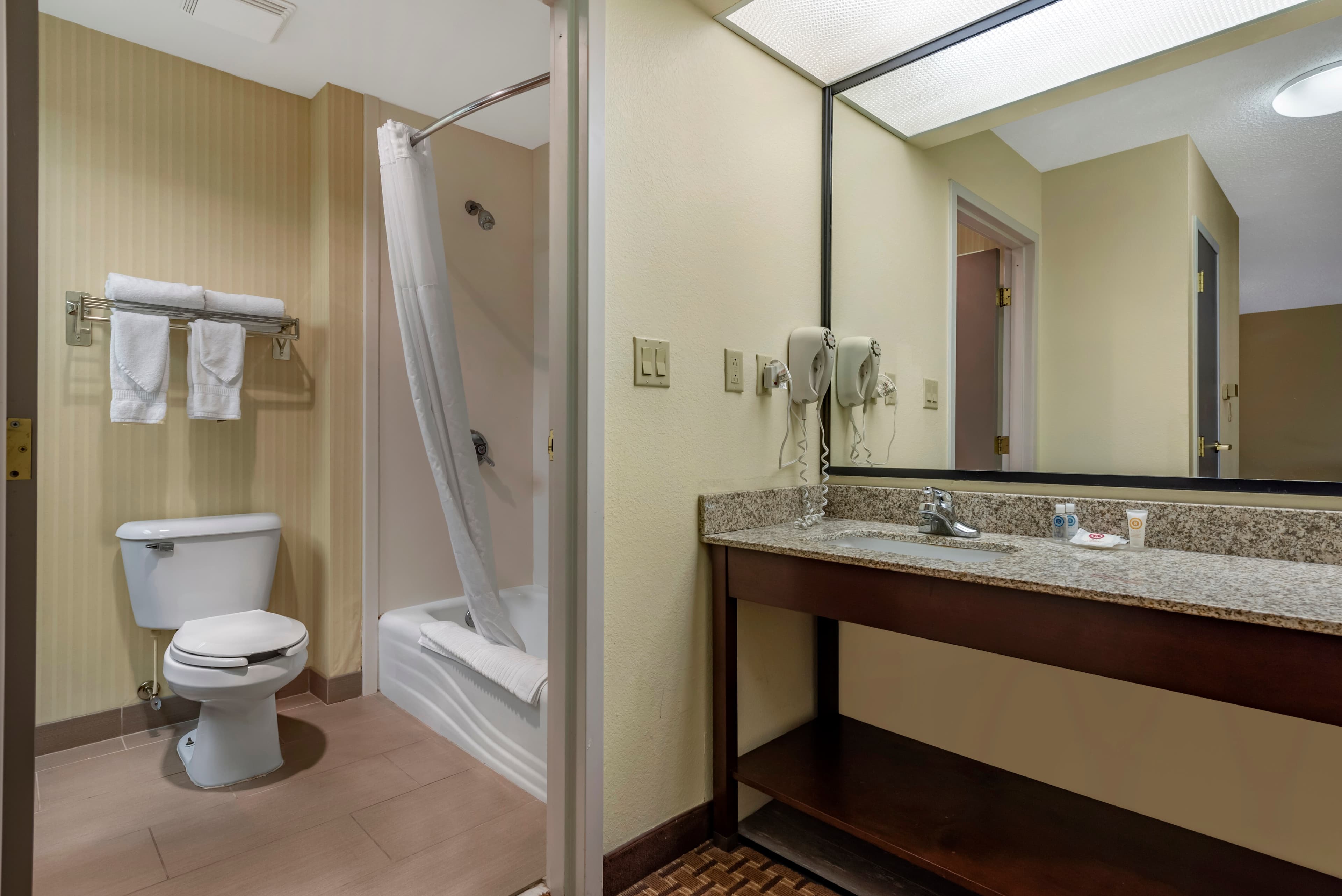 Comfort Inn & Suites Warsaw near US-30 — 22