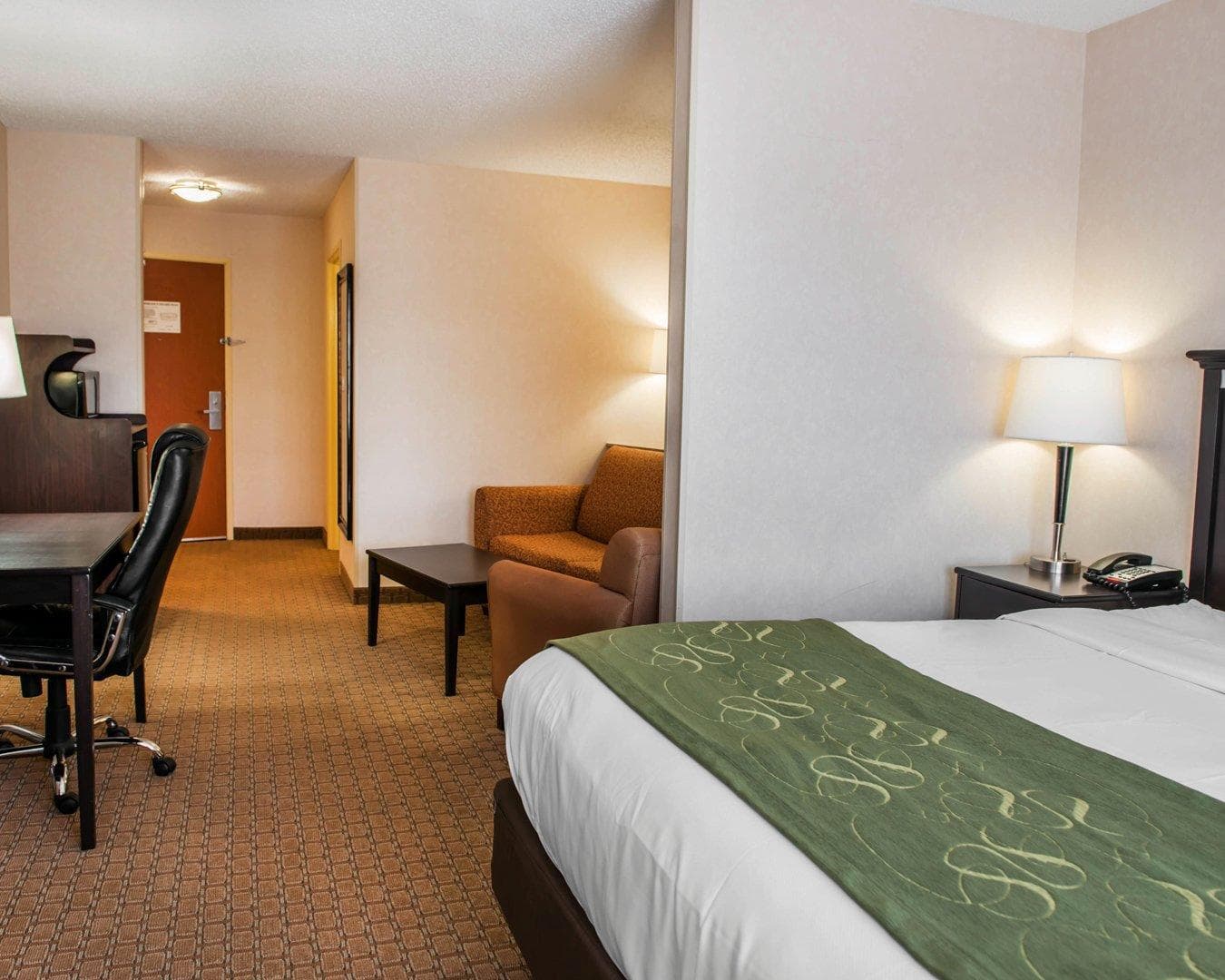 Comfort Suites Southport — 6