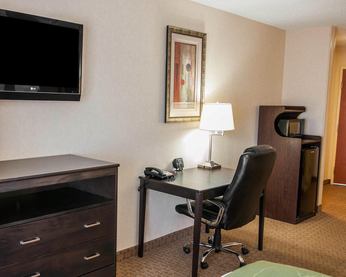 Comfort Suites Southport — 7