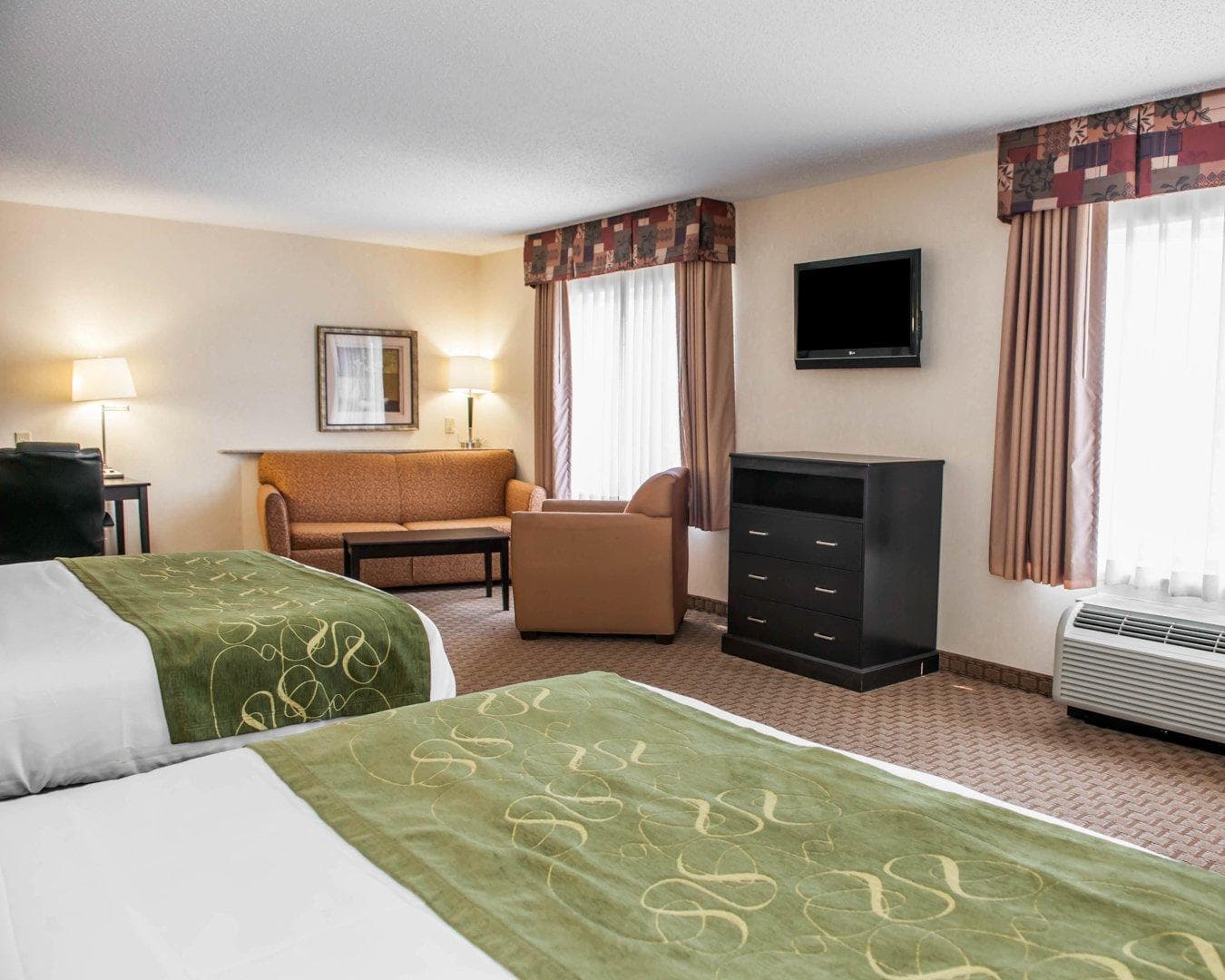 Comfort Suites Southport — 16