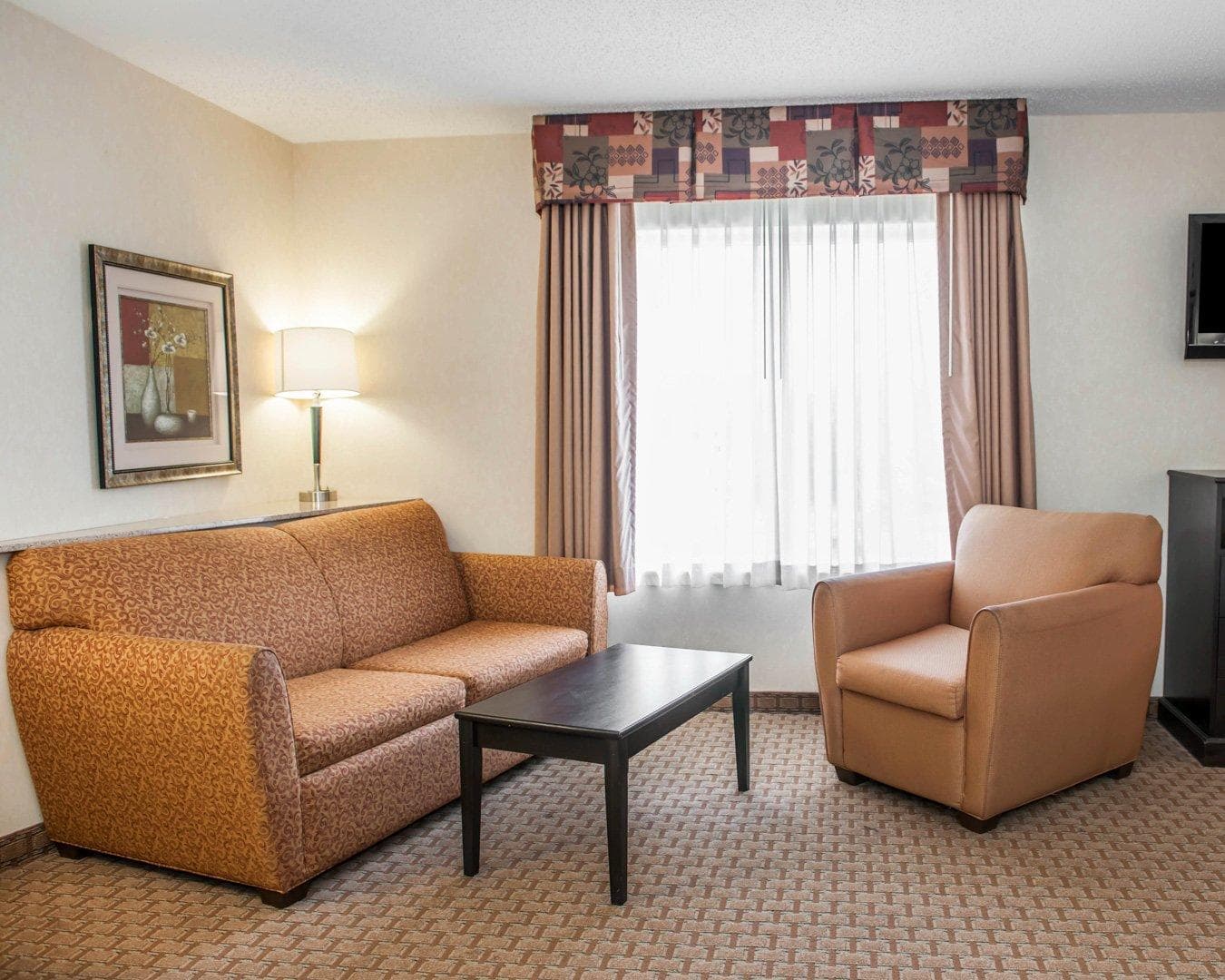 Comfort Suites Southport — 17