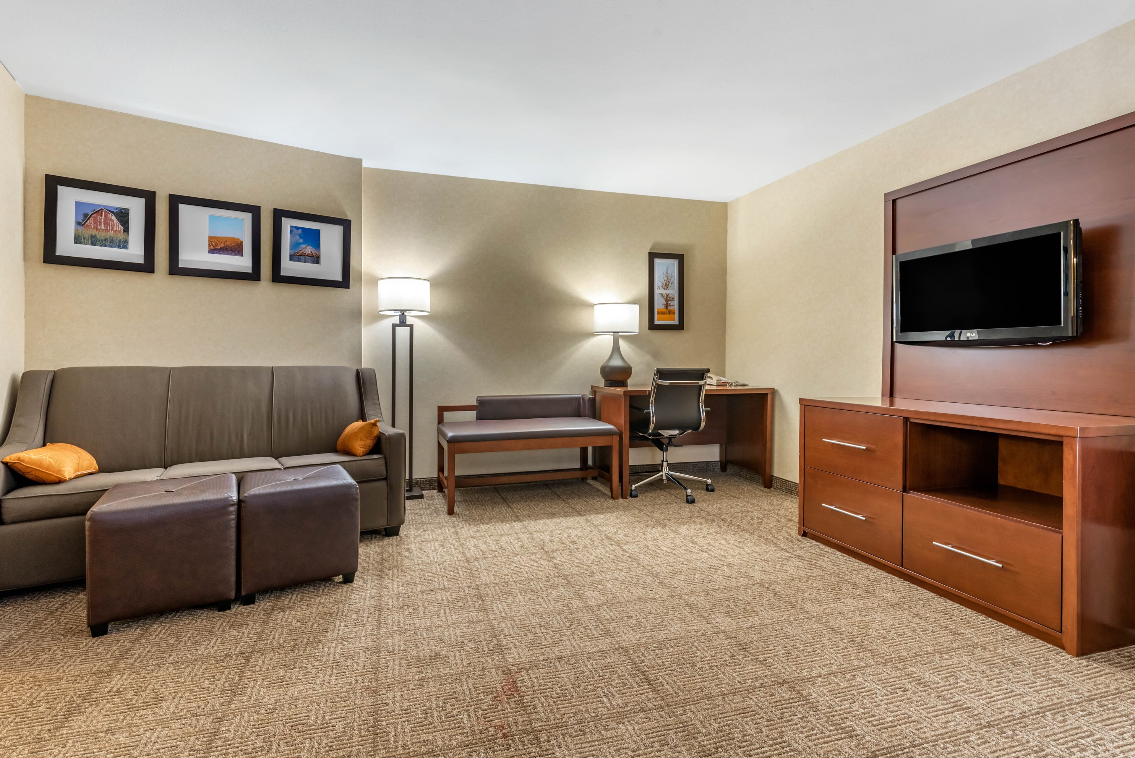 Comfort Suites Elkhart South — 8