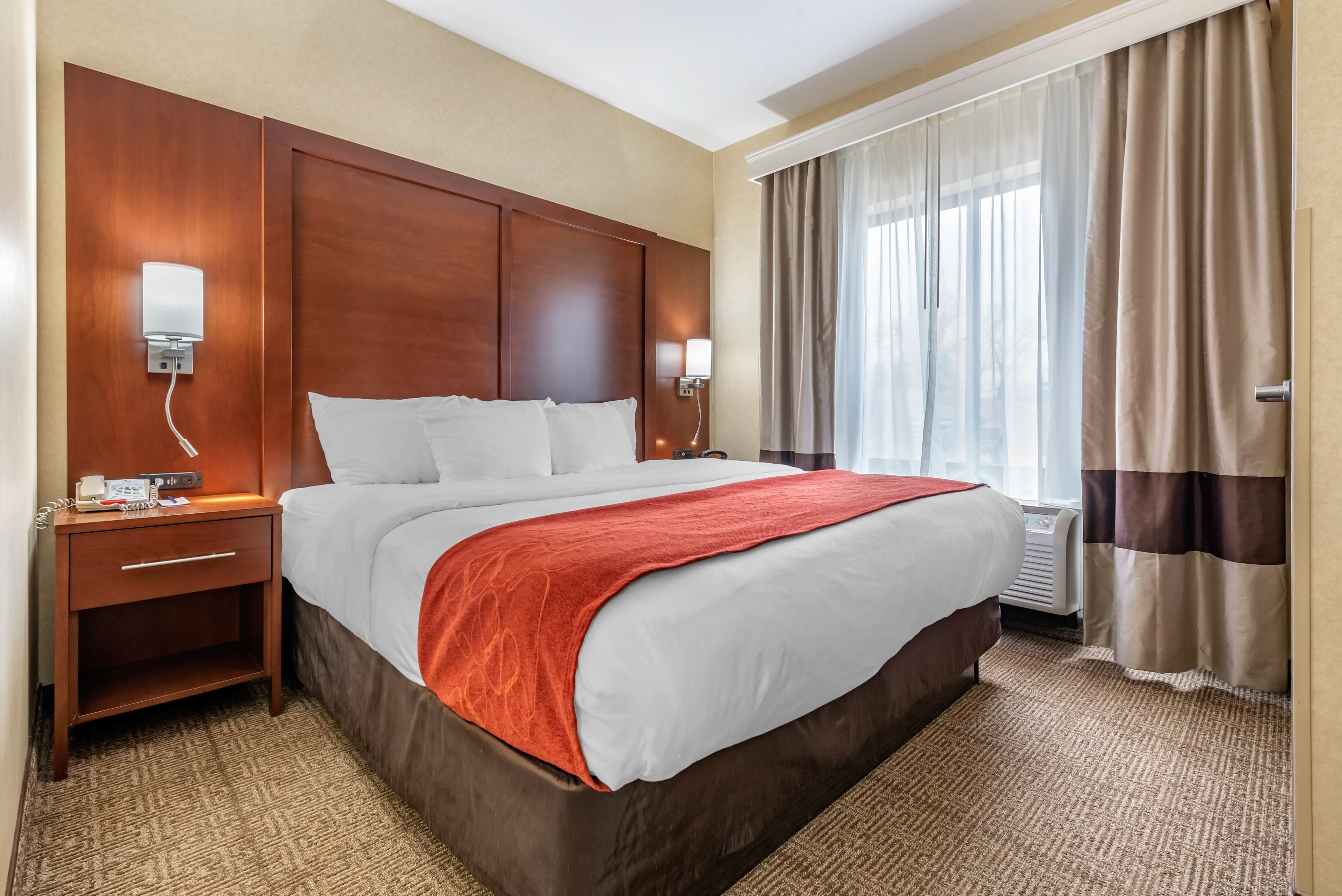 Comfort Suites Elkhart South — 16