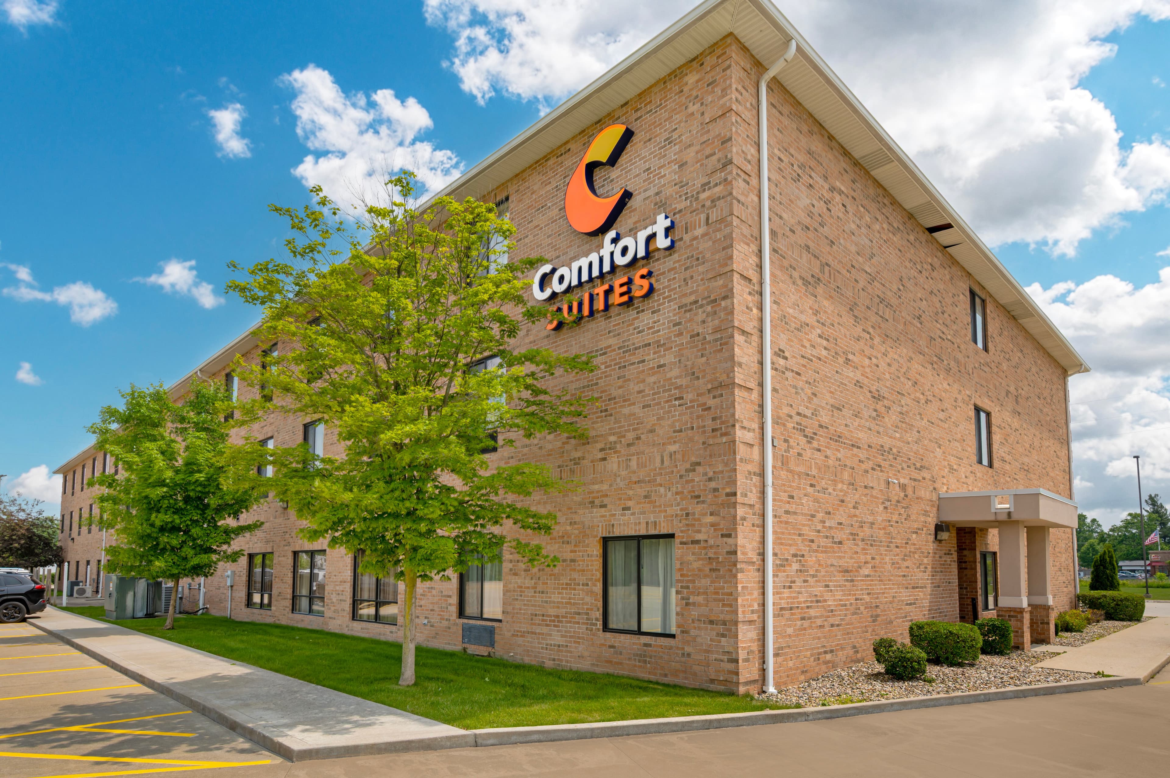 Comfort Suites South Bend Near Casino - Image 1