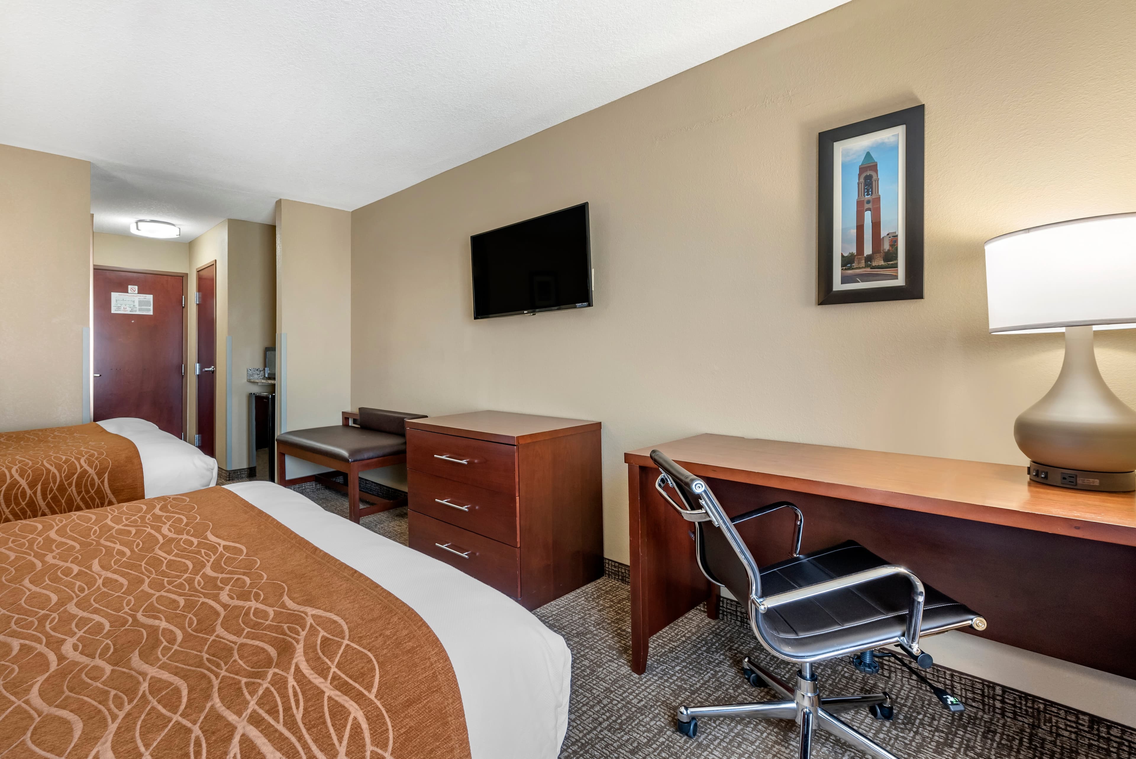 Comfort Inn & Suites Muncie Near University - Image 3