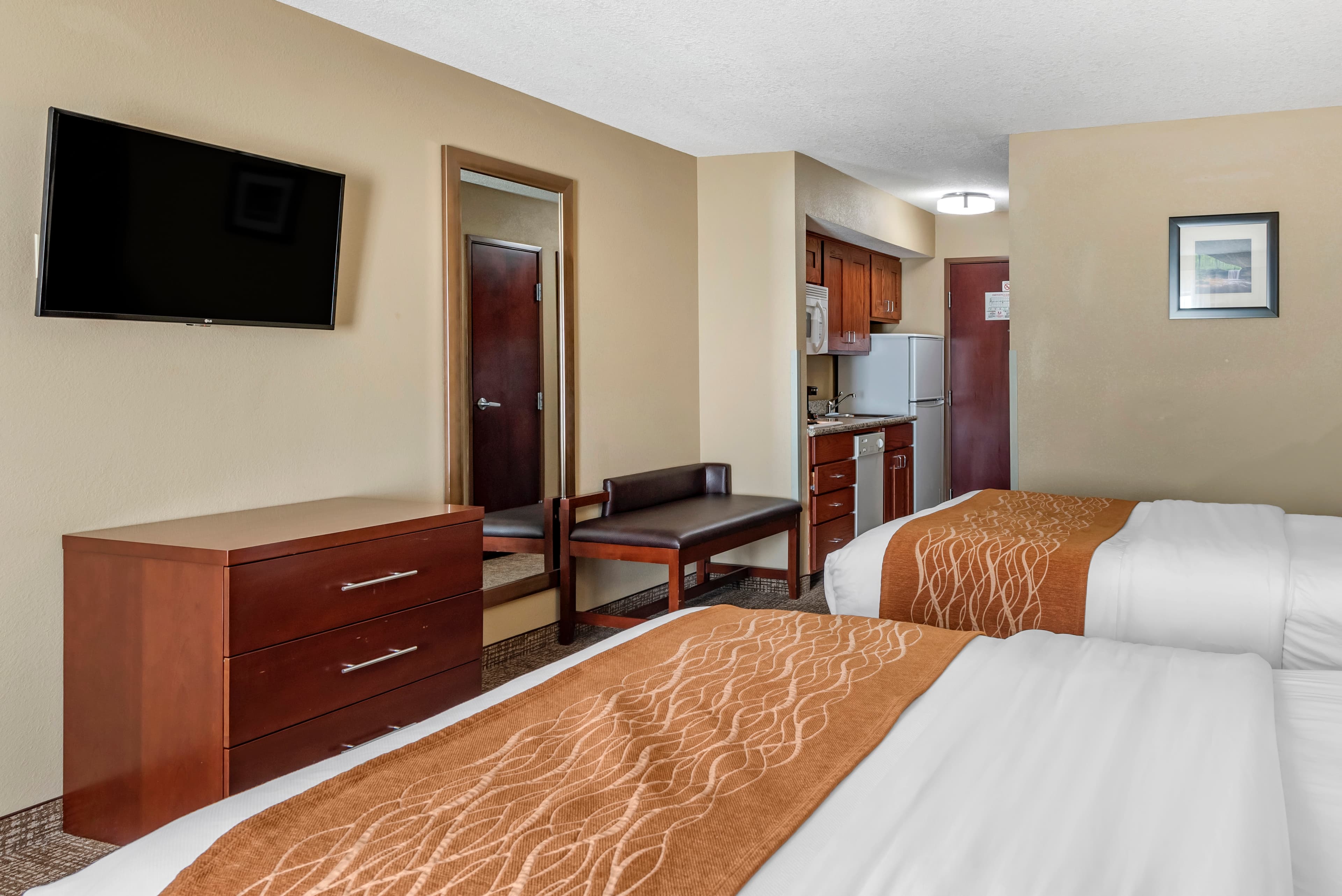 Comfort Inn & Suites Muncie Near University — 13
