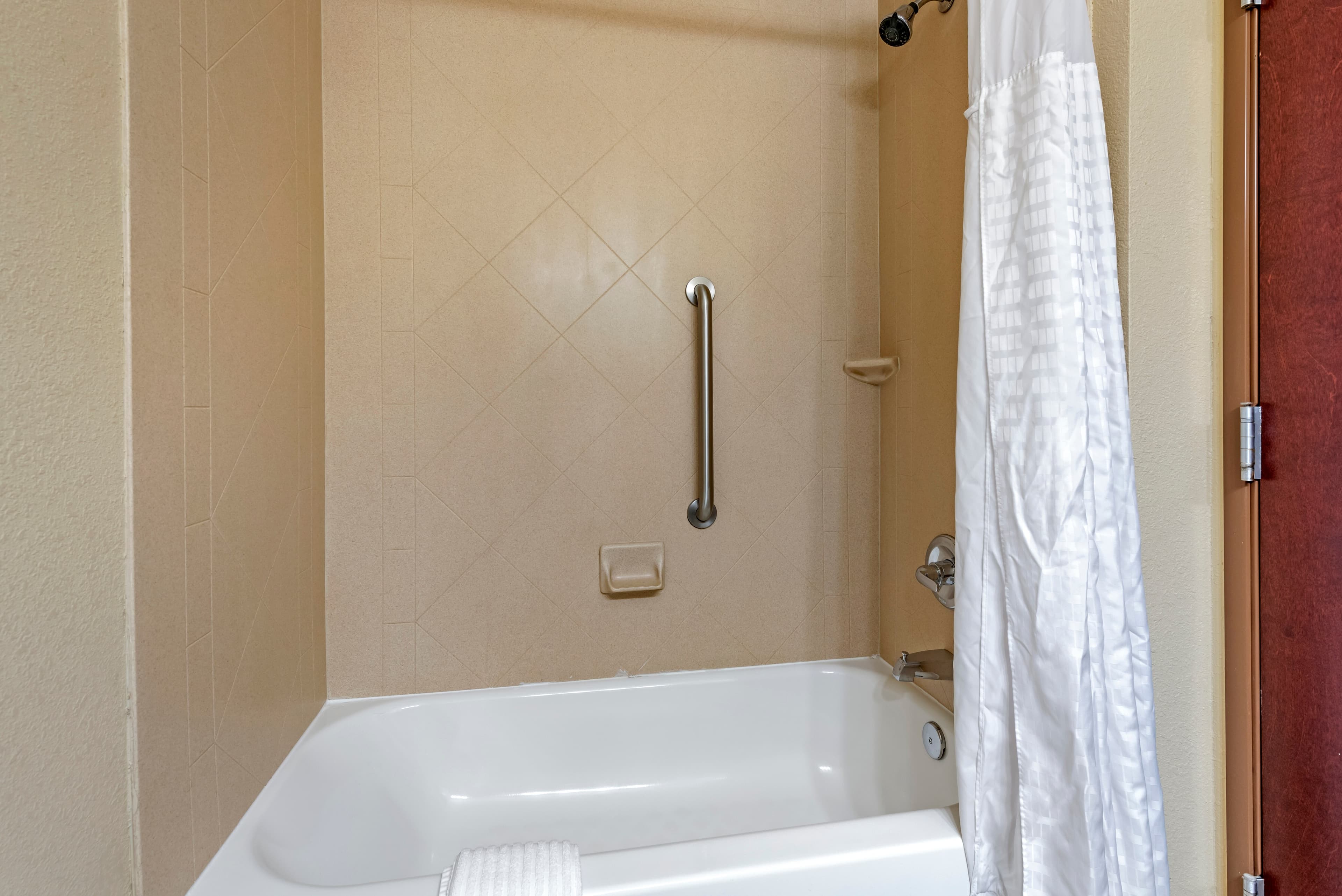 Comfort Inn & Suites Muncie Near University — 23