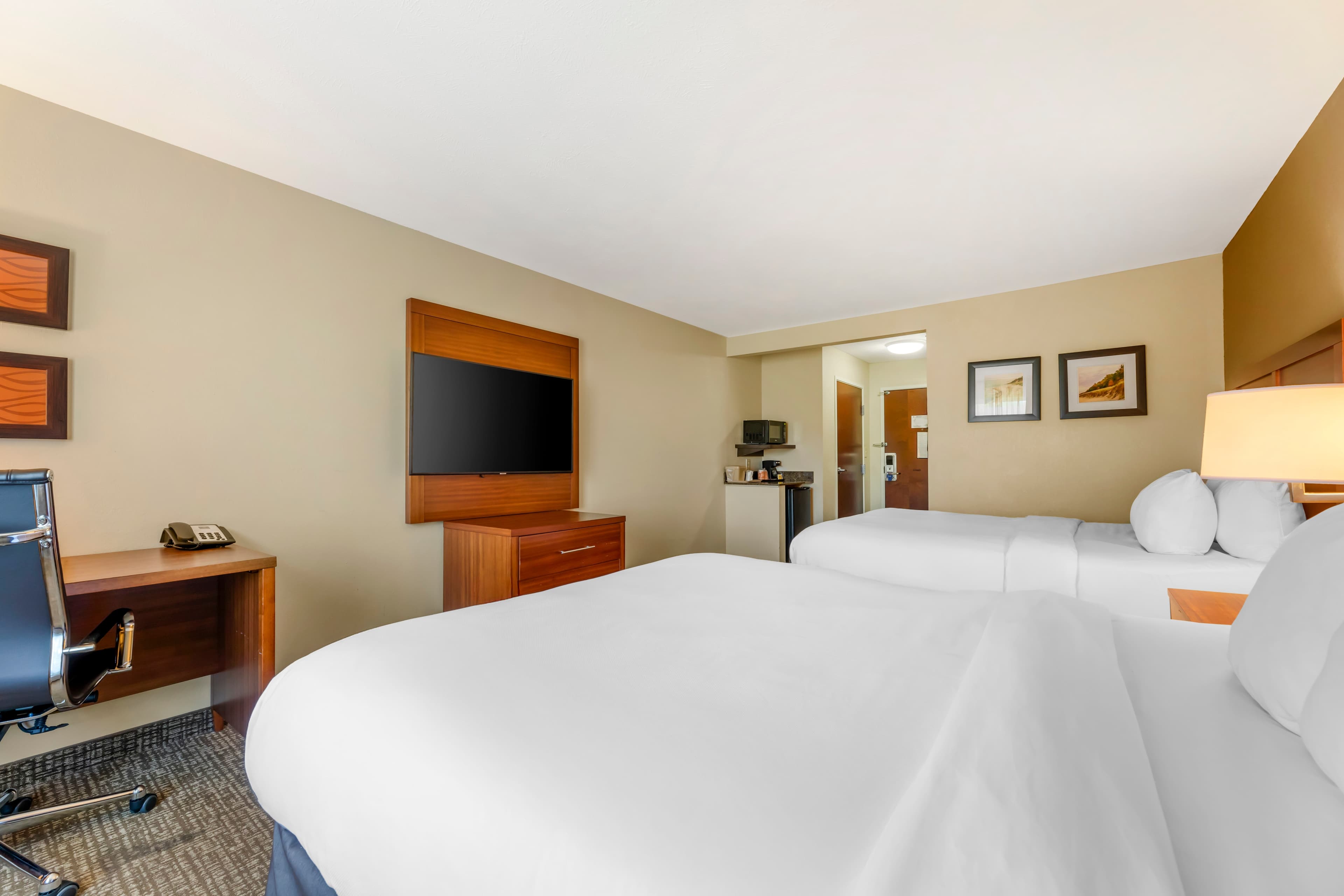 Comfort Inn & Suites Porter near Indiana Dunes — 6