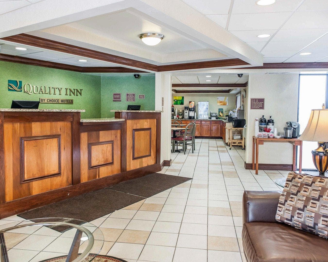 Quality Inn South - Image 1