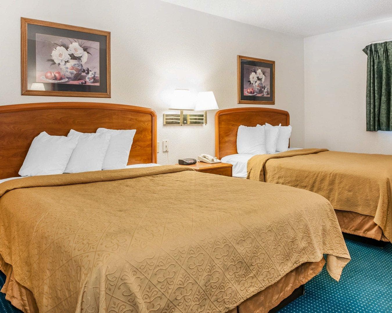 Quality Inn South — 10