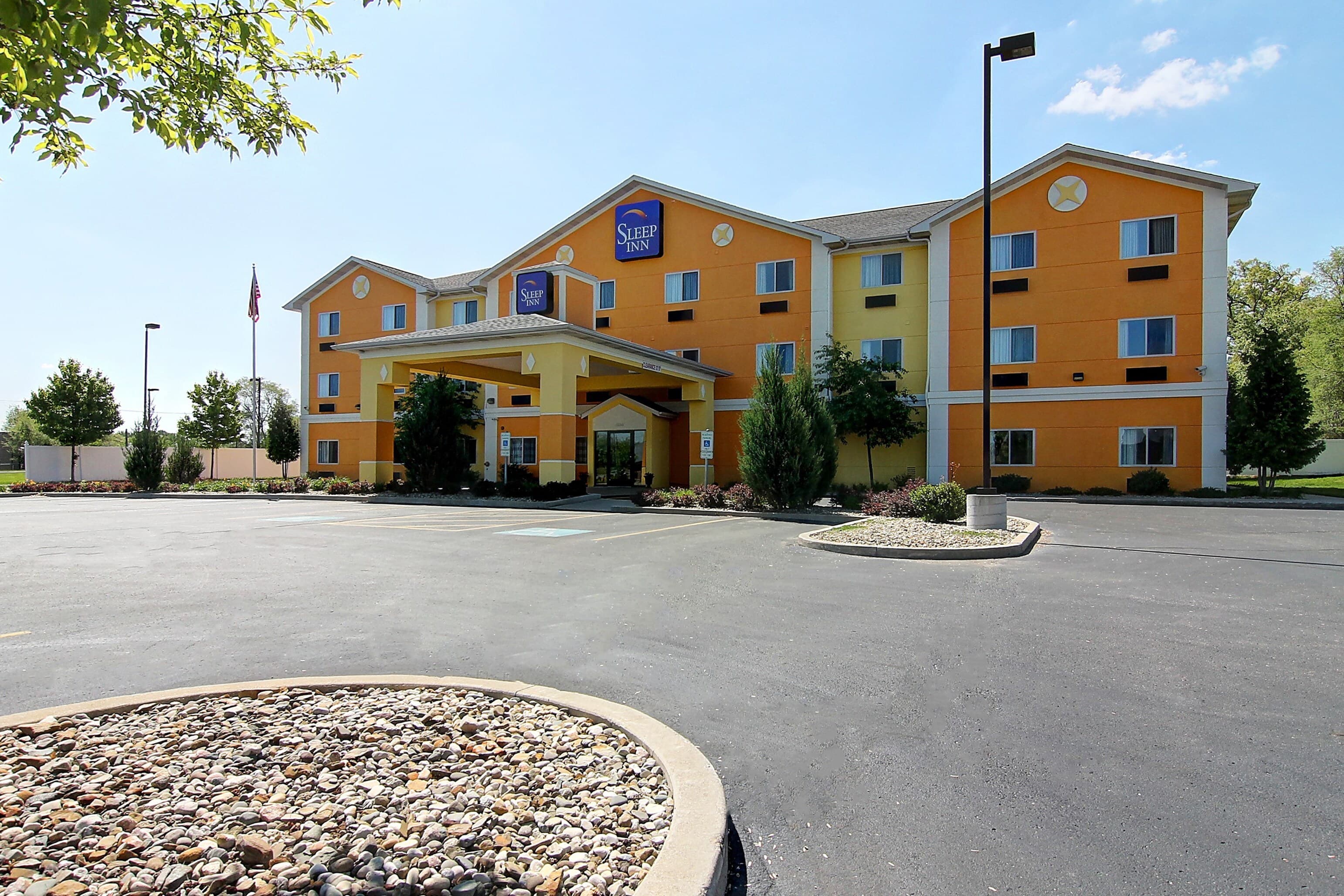 Sleep Inn South Bend Airport - Image 1