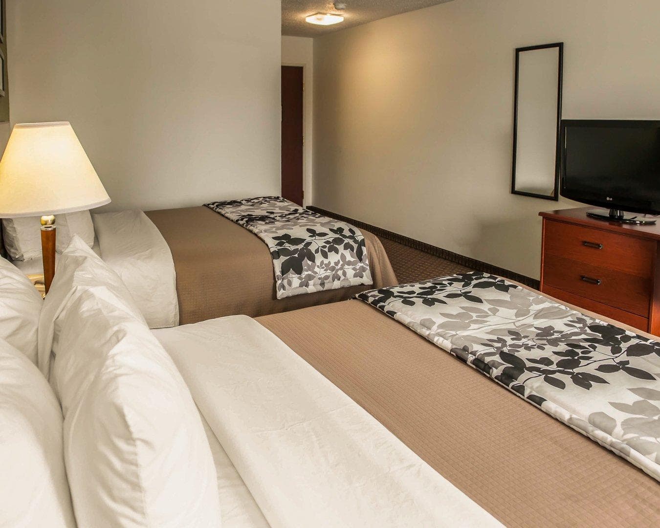 Sleep Inn South Bend Airport - Image 4