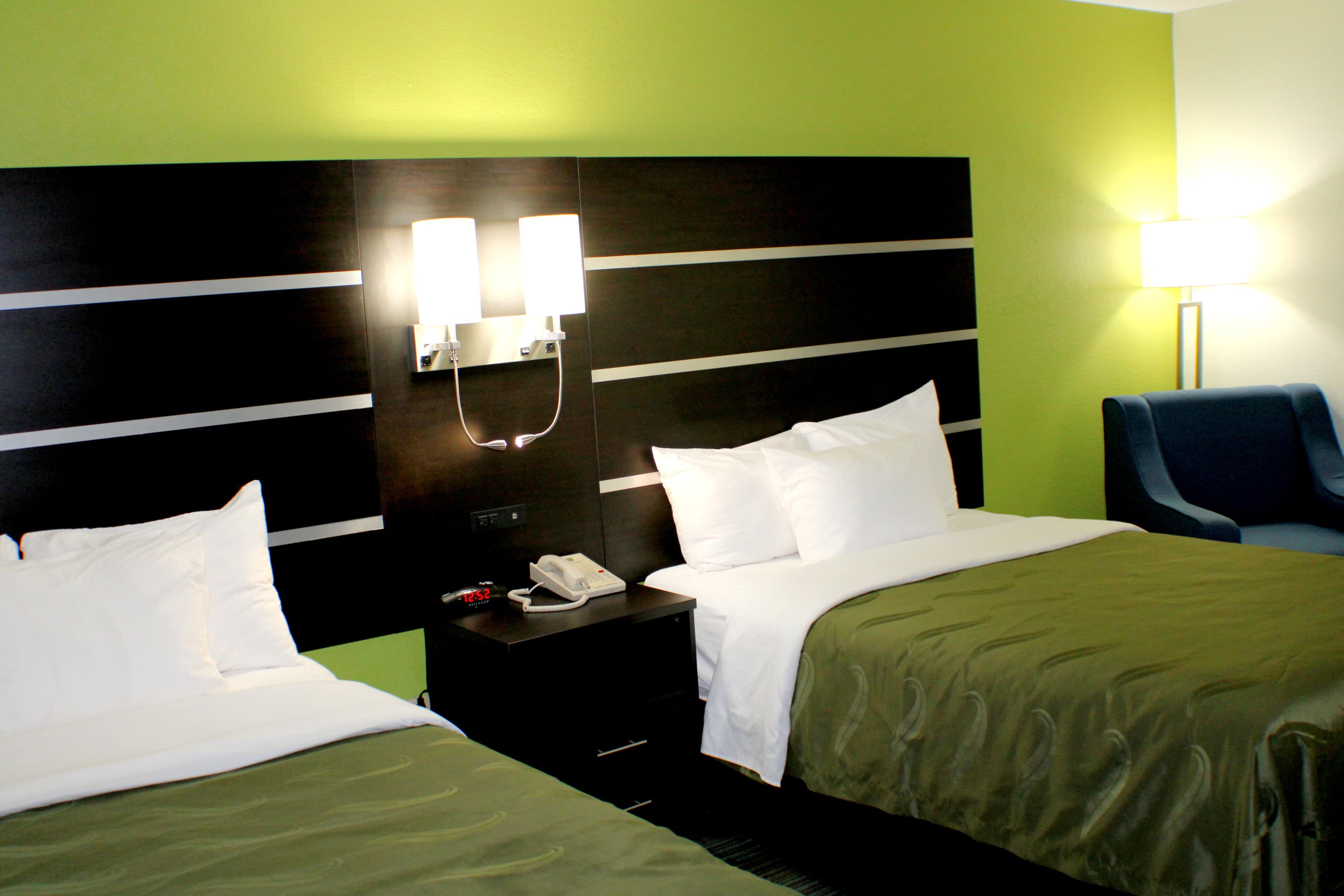 Quality Inn & Suites Bedford West - Image 2
