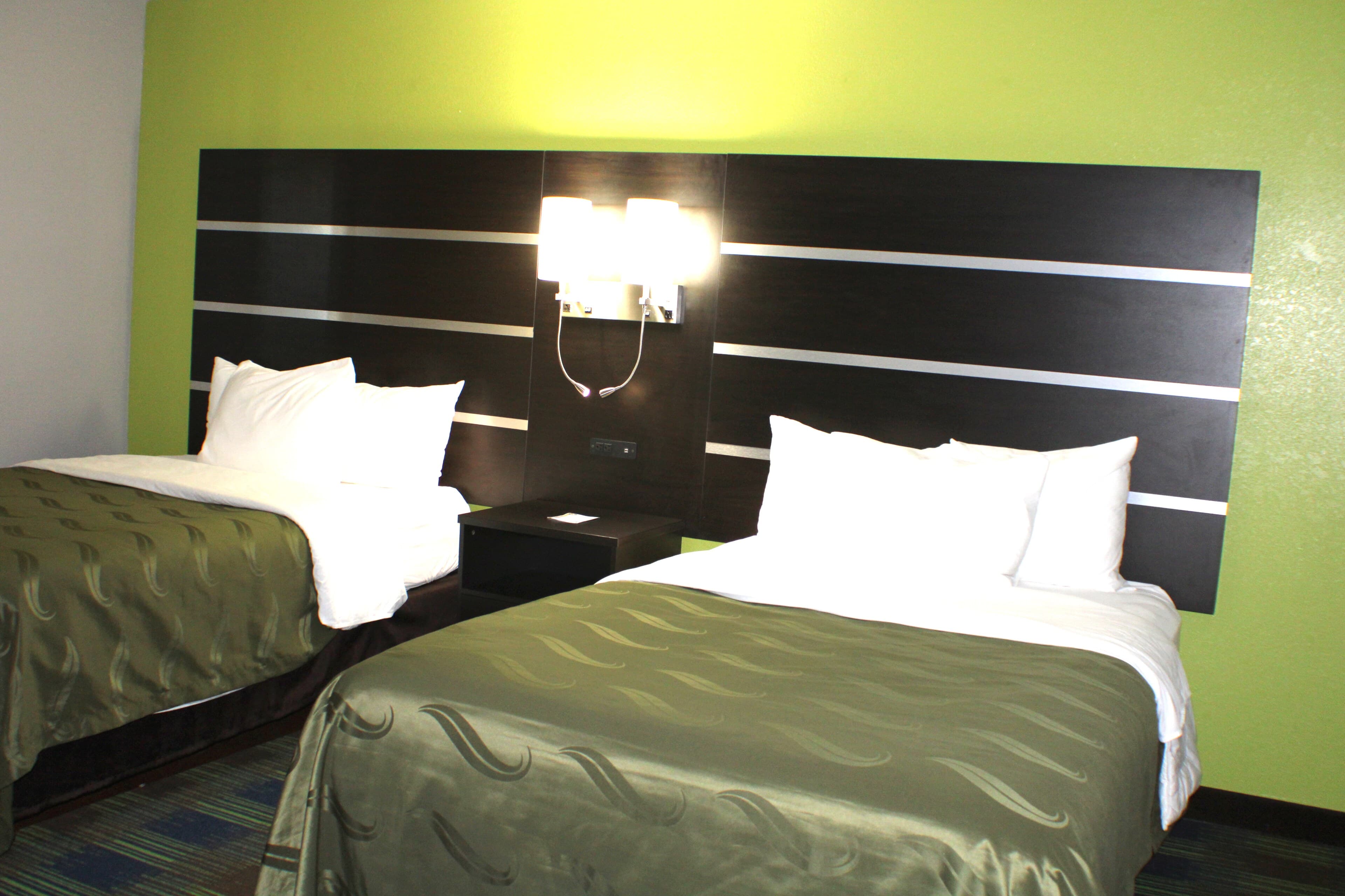 Quality Inn & Suites Bedford West — 6