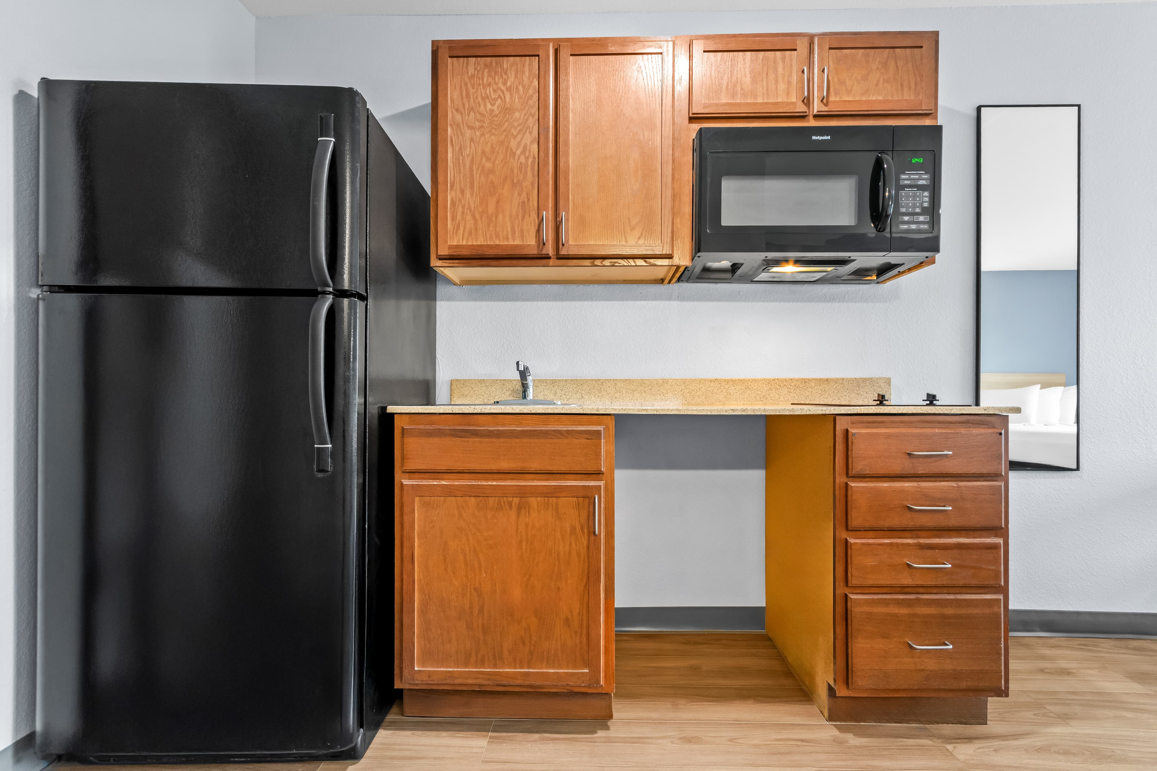 Suburban Studios Clarksville-Louisville North — 10