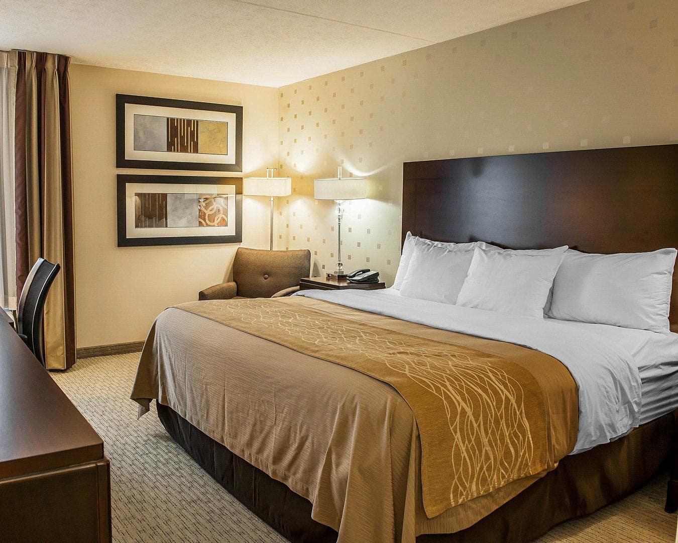 Comfort Inn Bloomington near University - Image 2
