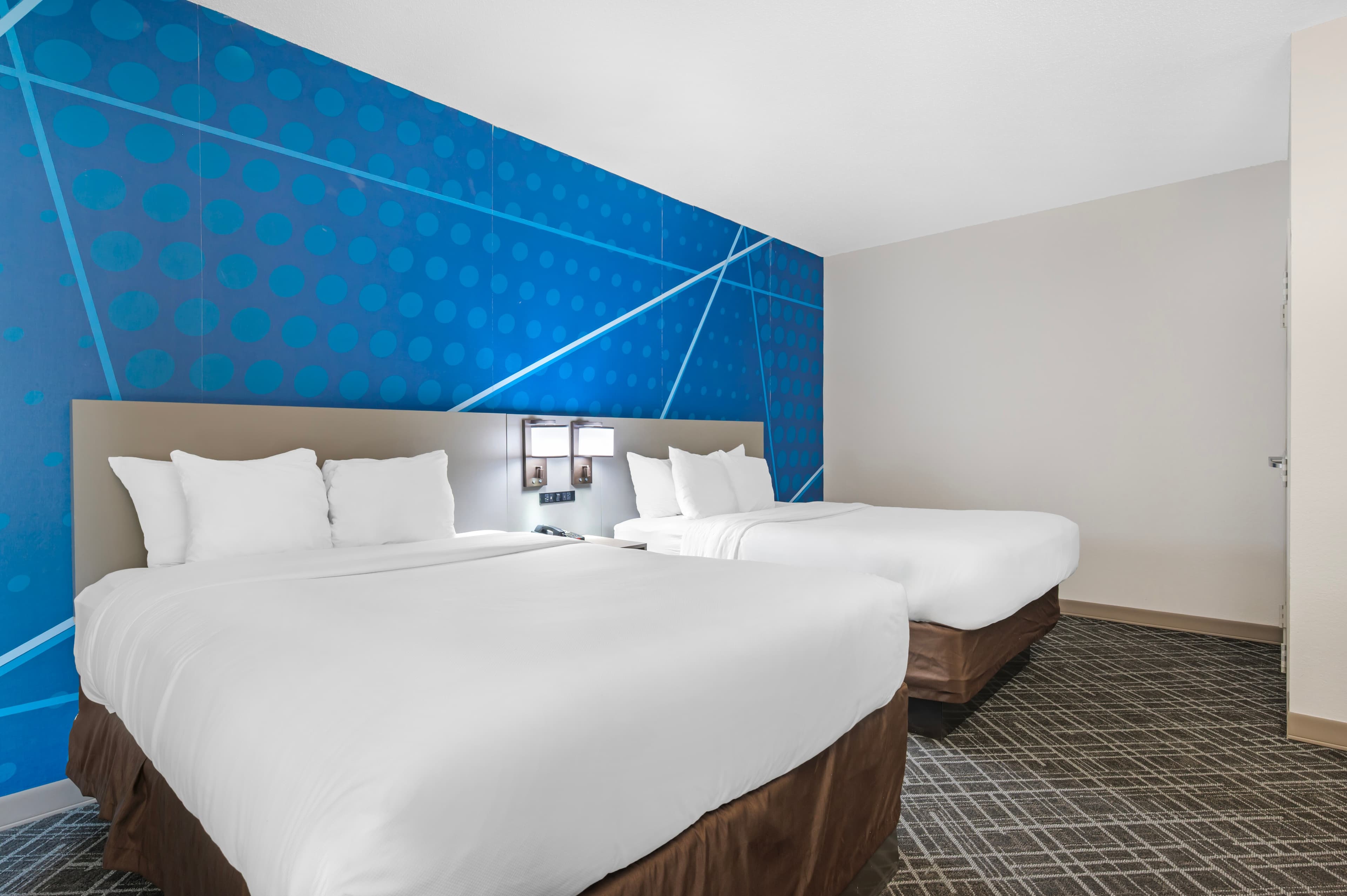 Comfort Suites near Indianapolis Airport — 7