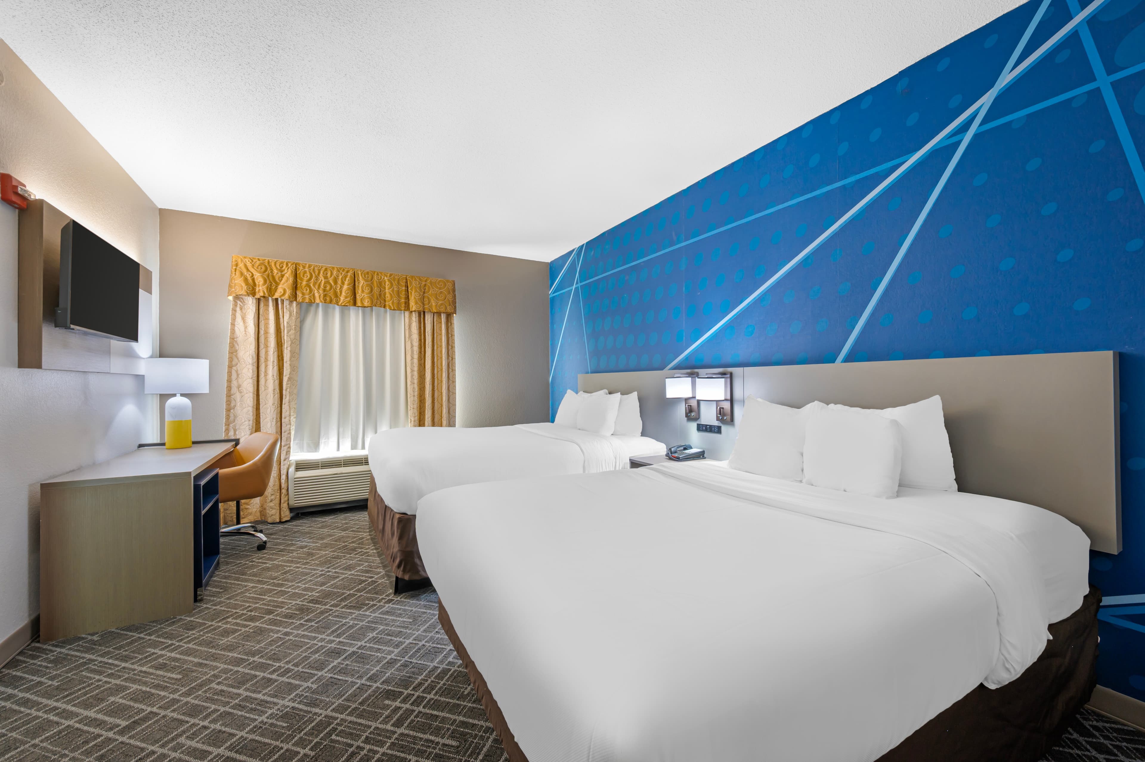 Comfort Suites near Indianapolis Airport — 8