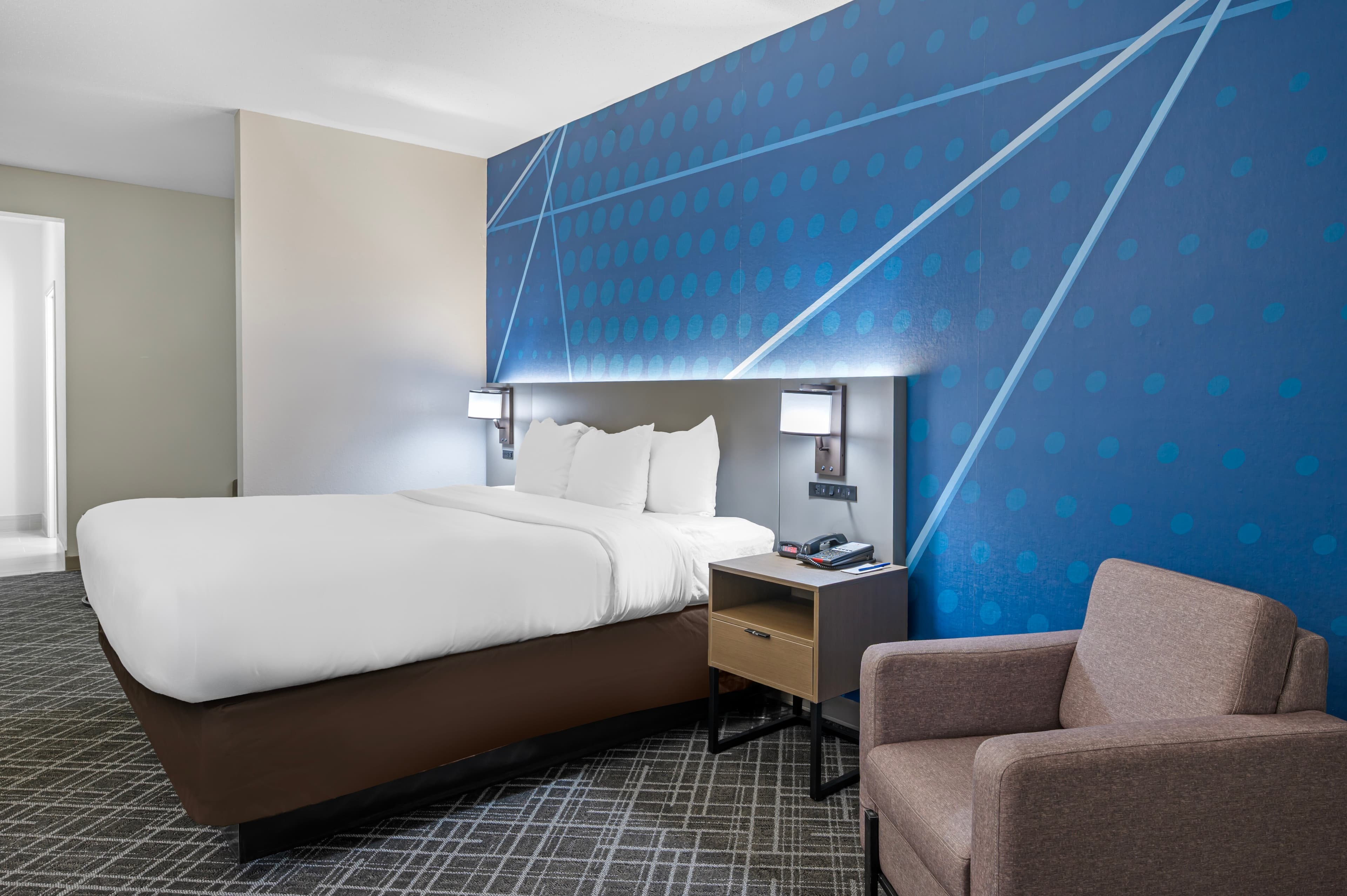 Comfort Suites near Indianapolis Airport — 13