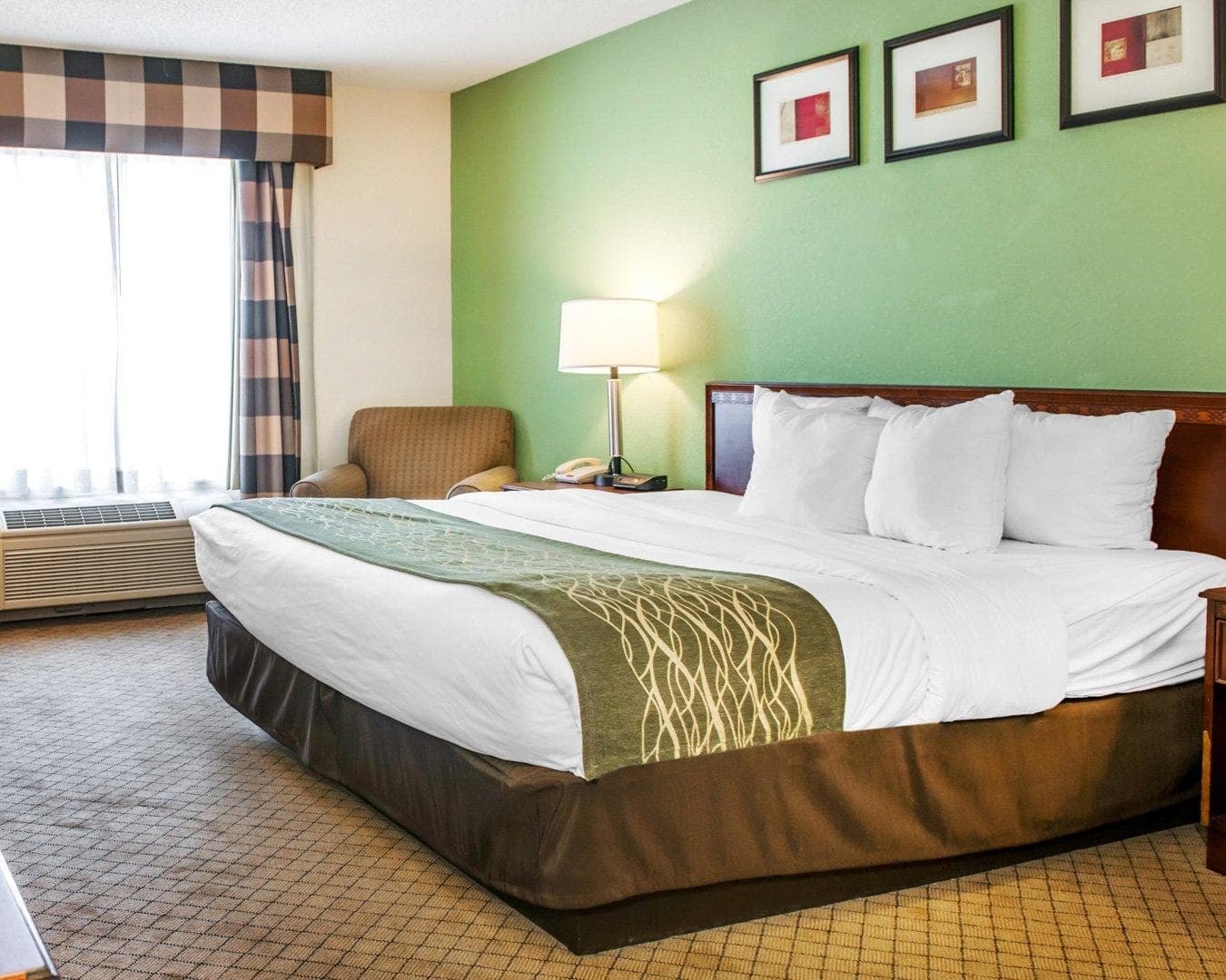 Comfort Inn Goshen - Image 2