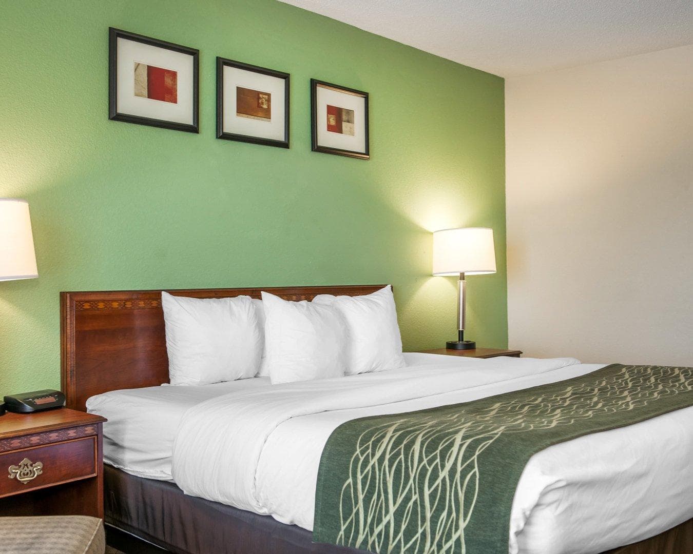 Comfort Inn Goshen - Image 4