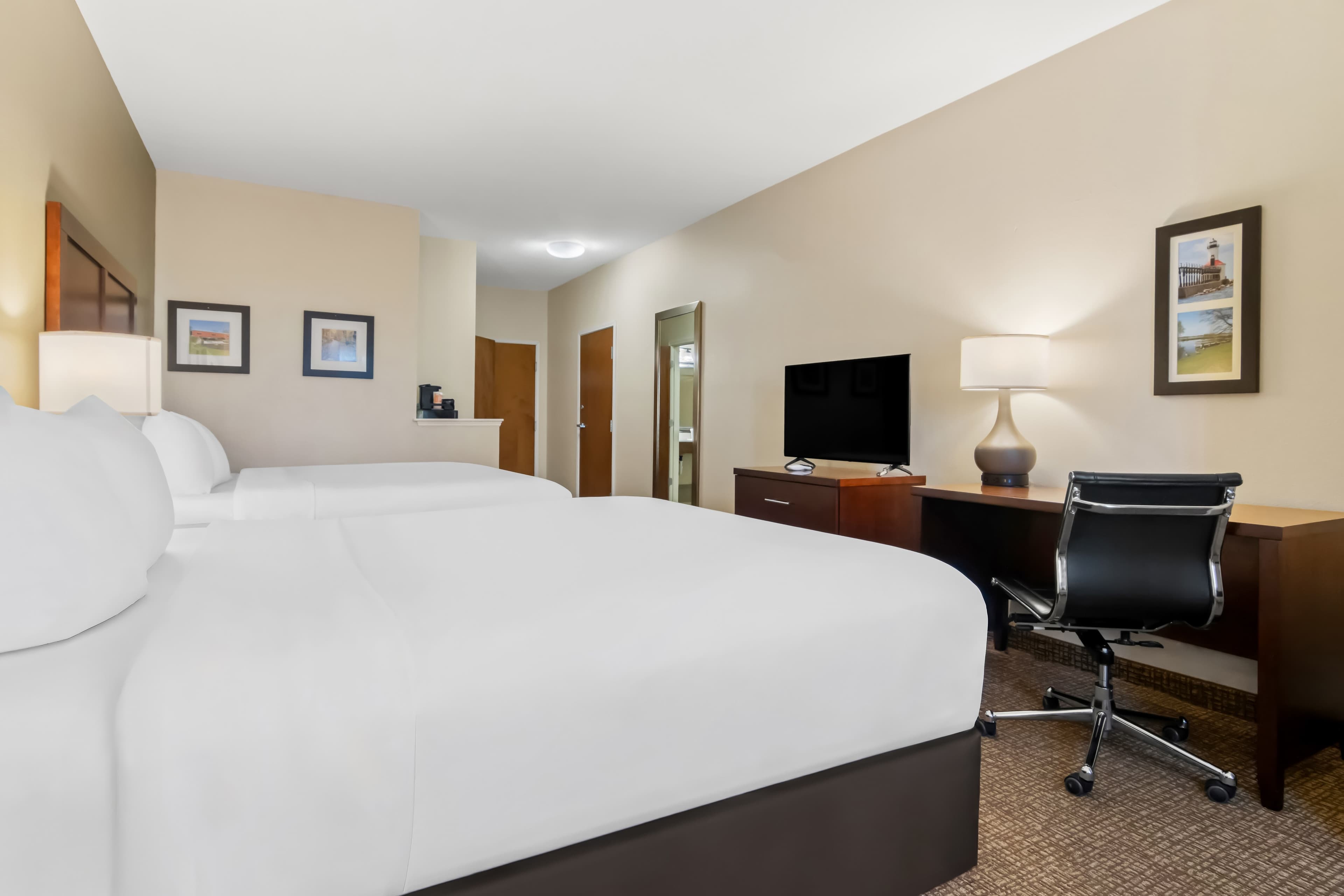 Comfort Inn Hebron-Lowell Area — 11