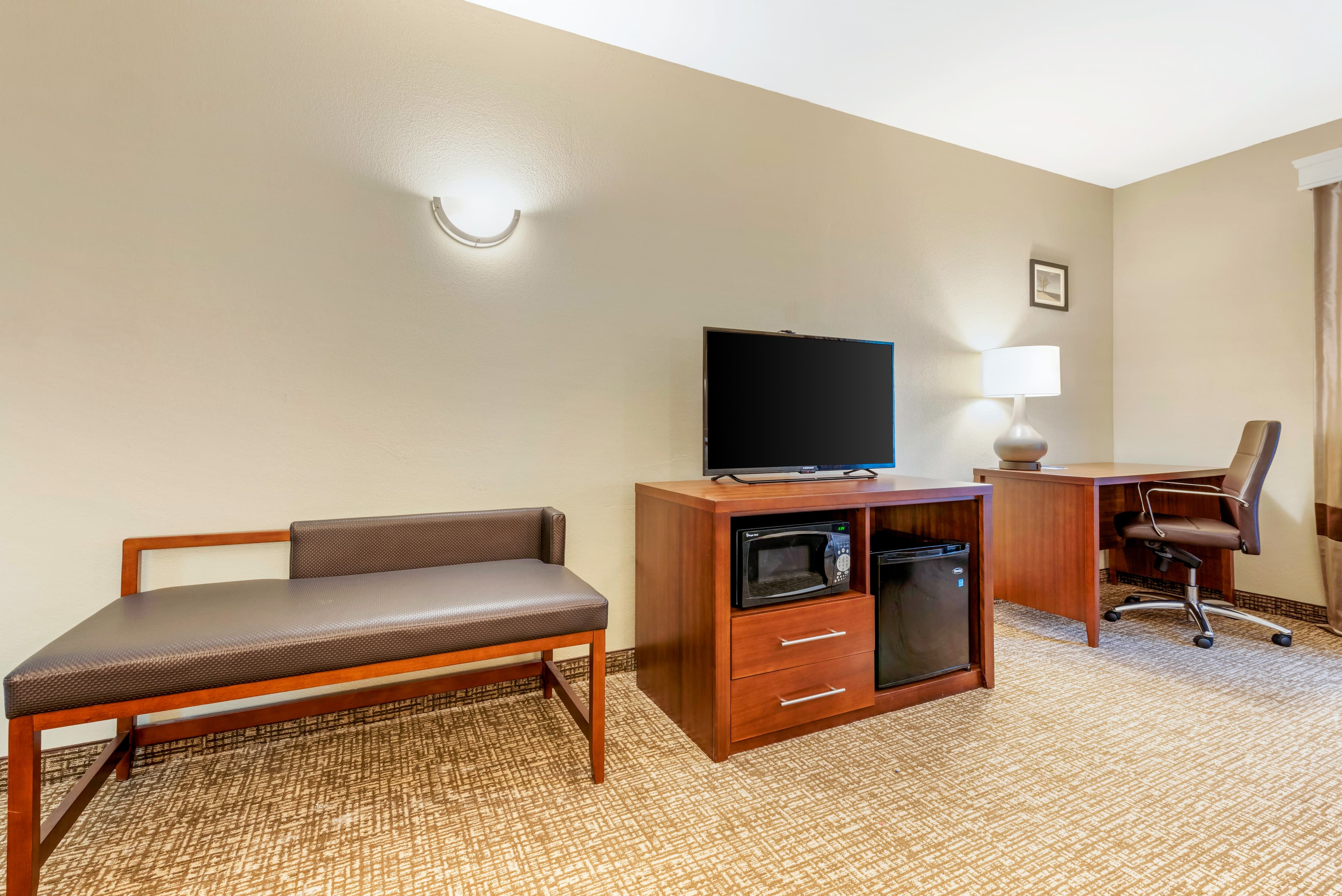 Comfort Inn & Suites Michigan City South — 7