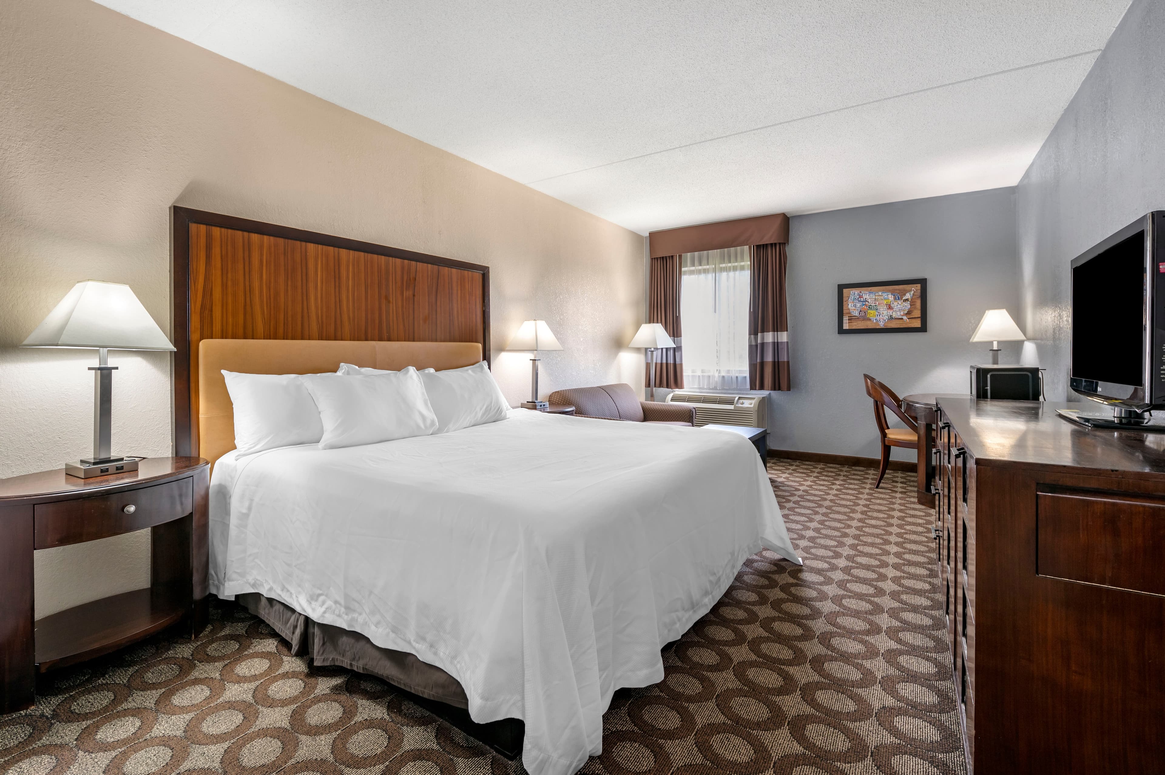 Econo Lodge Lafayette near University - Image 2
