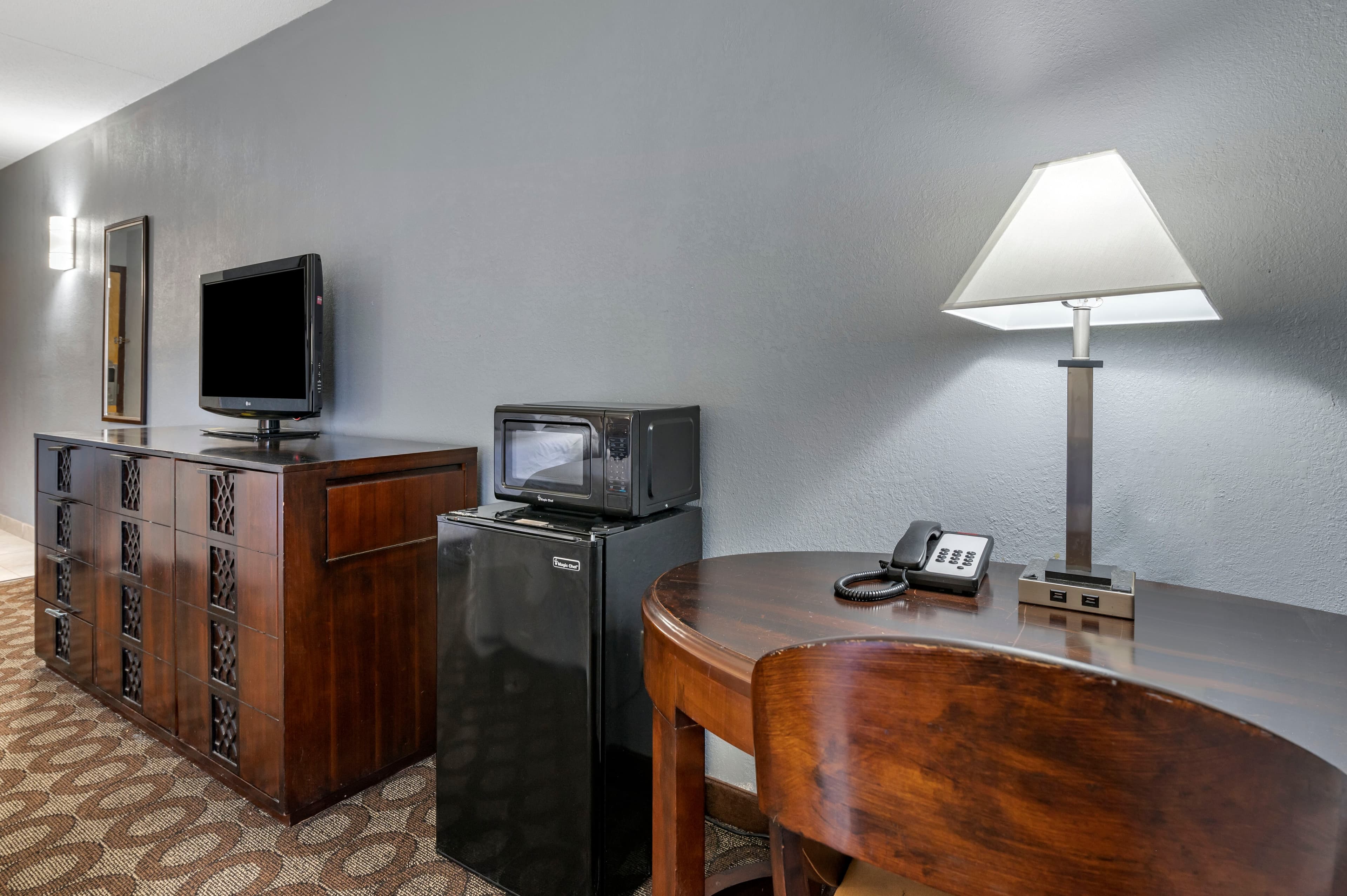 Econo Lodge Lafayette near University — 12