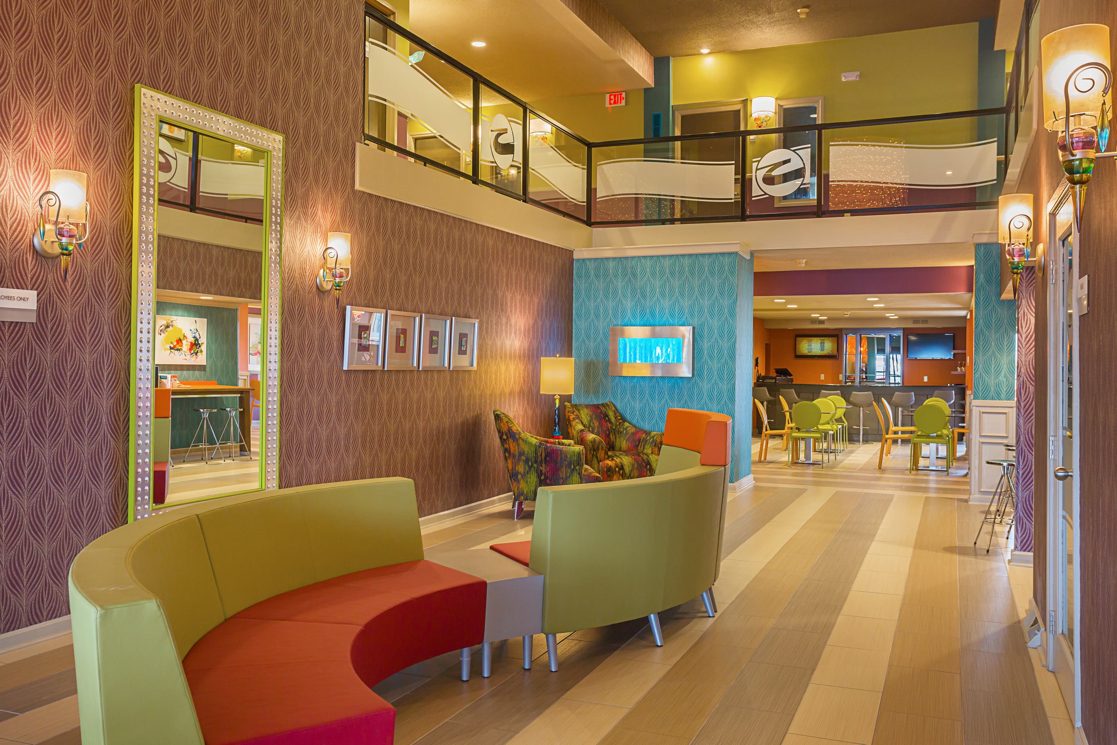 Clarion Inn & Suites Evansville Eastland Area - Image 1