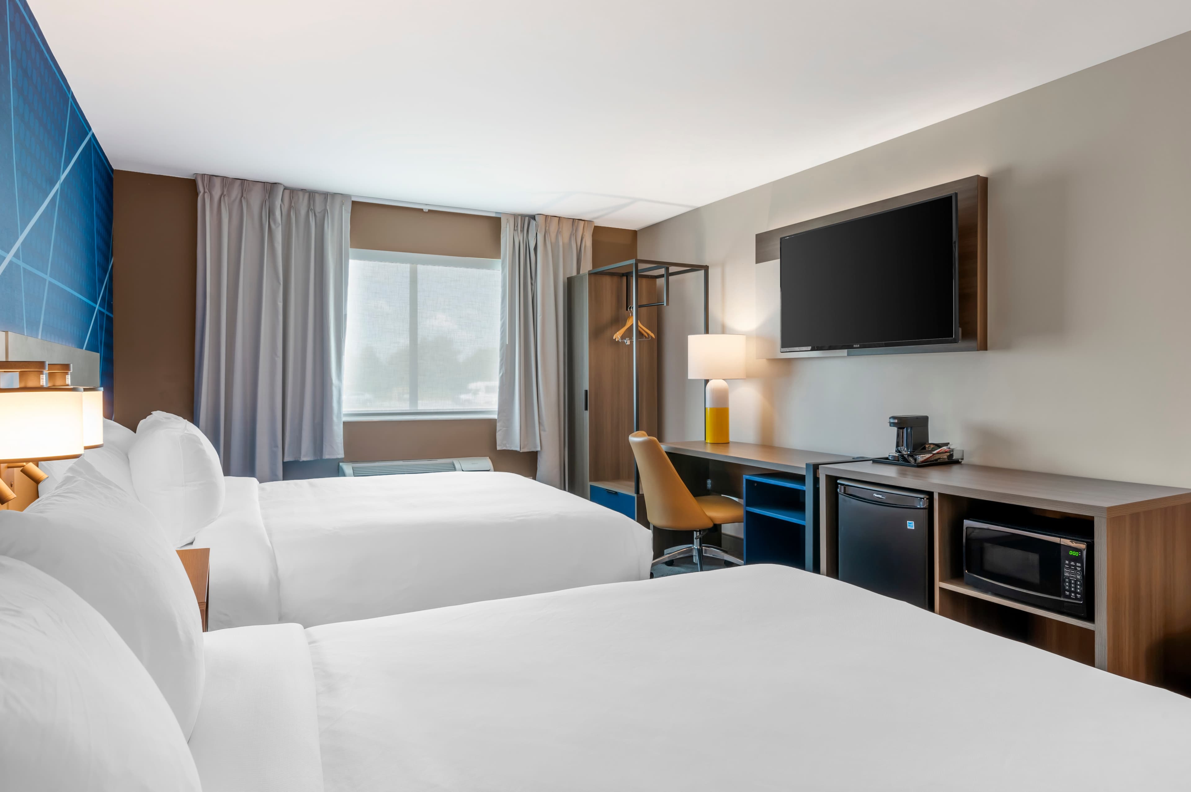 Comfort Inn Kendallville East - Image 4