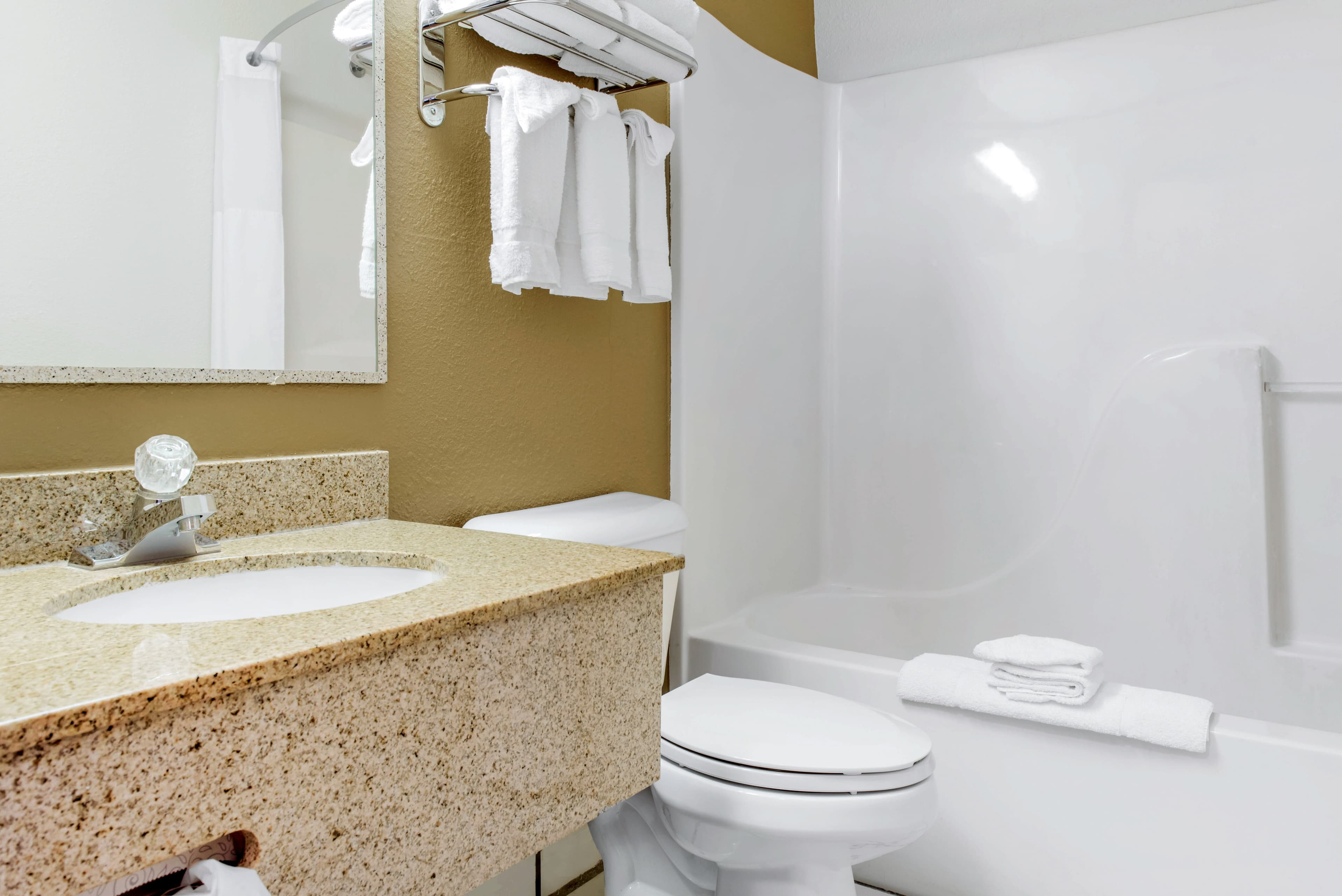 Quality Inn Noblesville-Indianapolis — 18