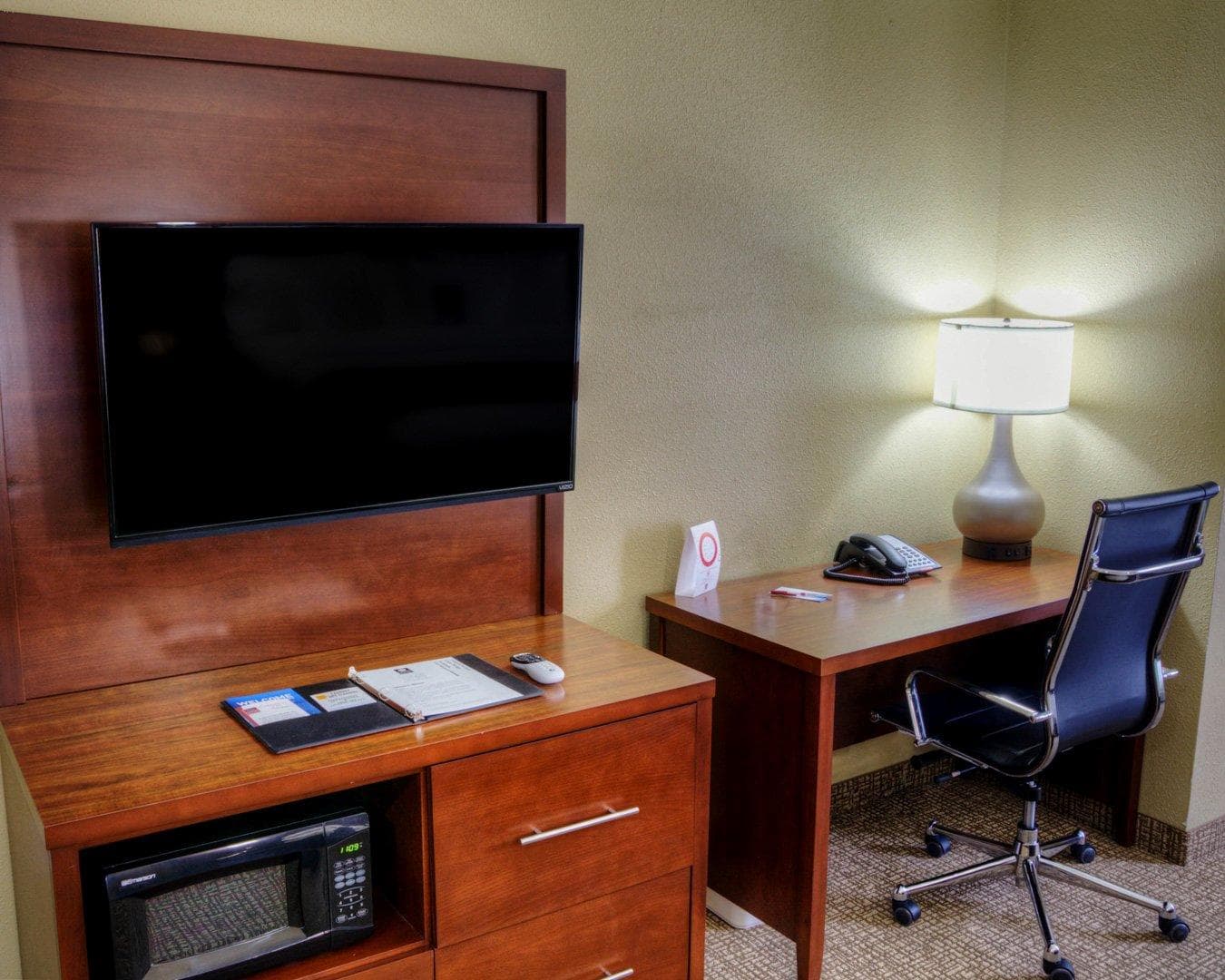 Comfort Suites Plymouth near US-30 — 18