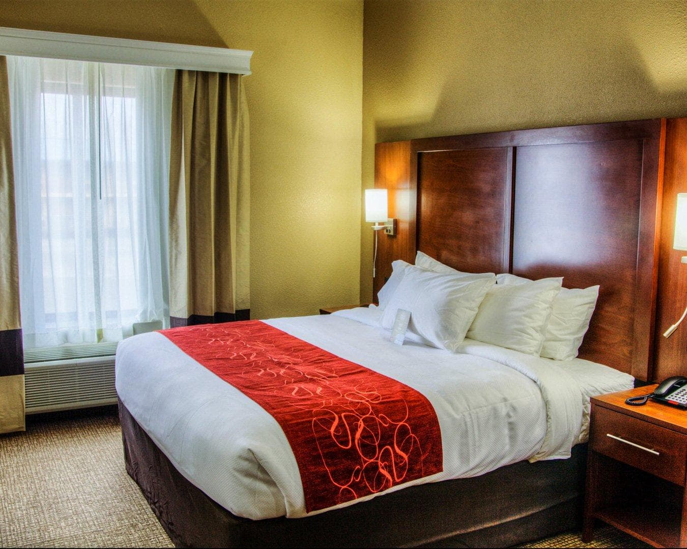 Comfort Suites Plymouth near US-30 - Image 3
