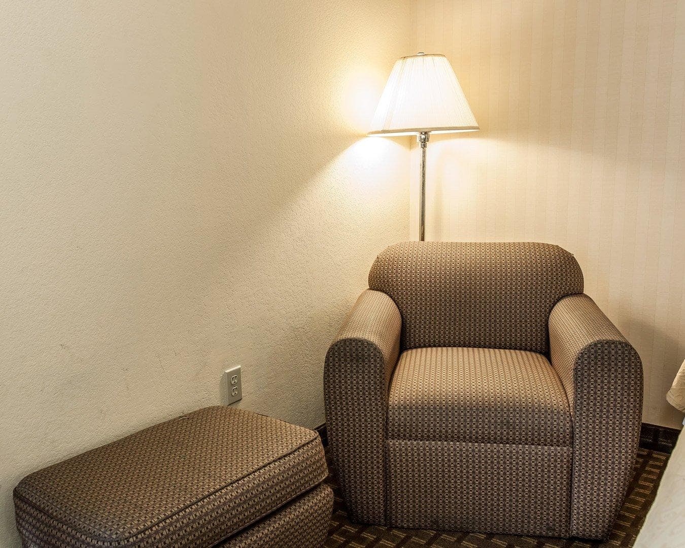 Quality Inn & Suites Shelbyville I-74 — 12