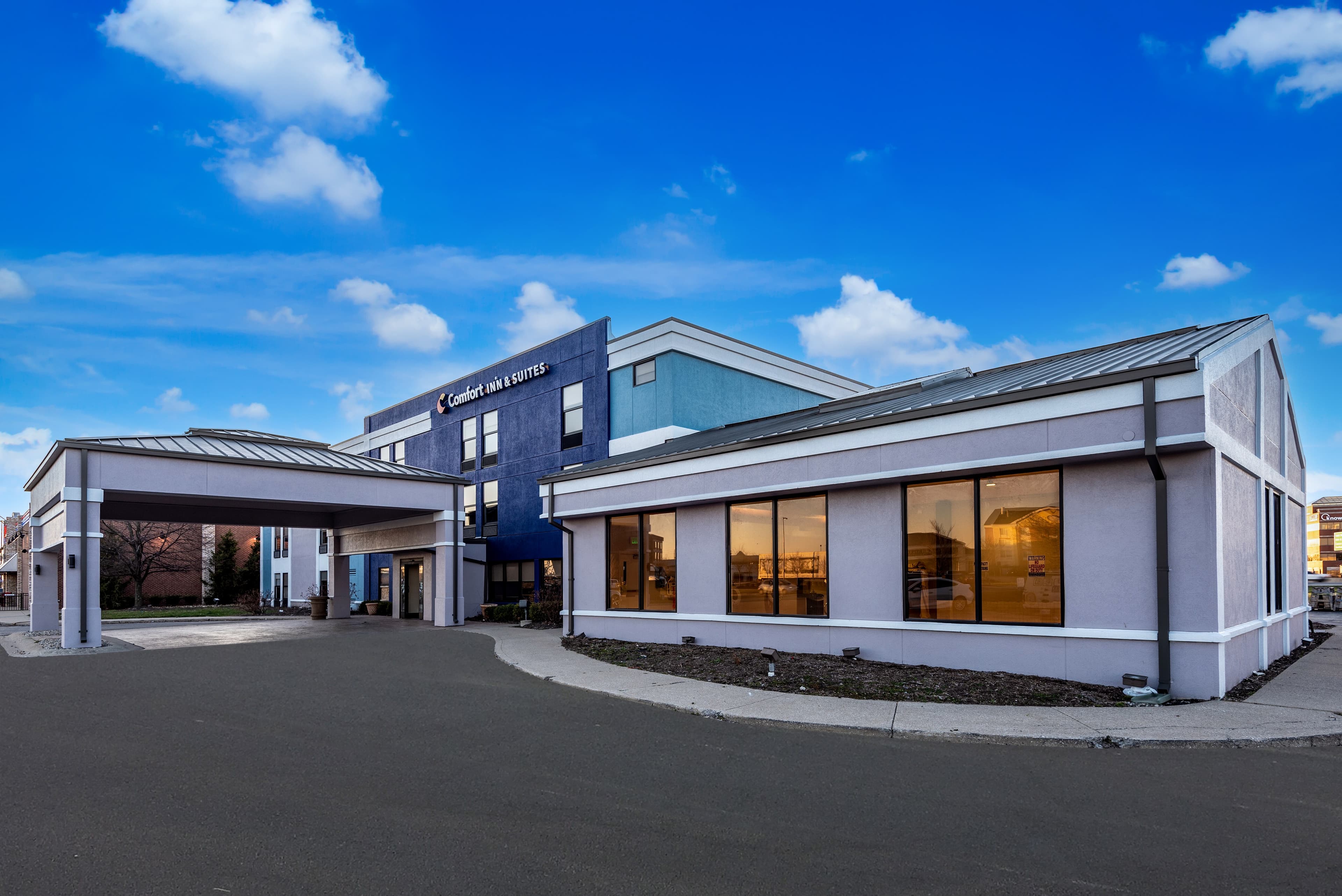Comfort Inn & Suites Fishers - Indianapolis - Image 1