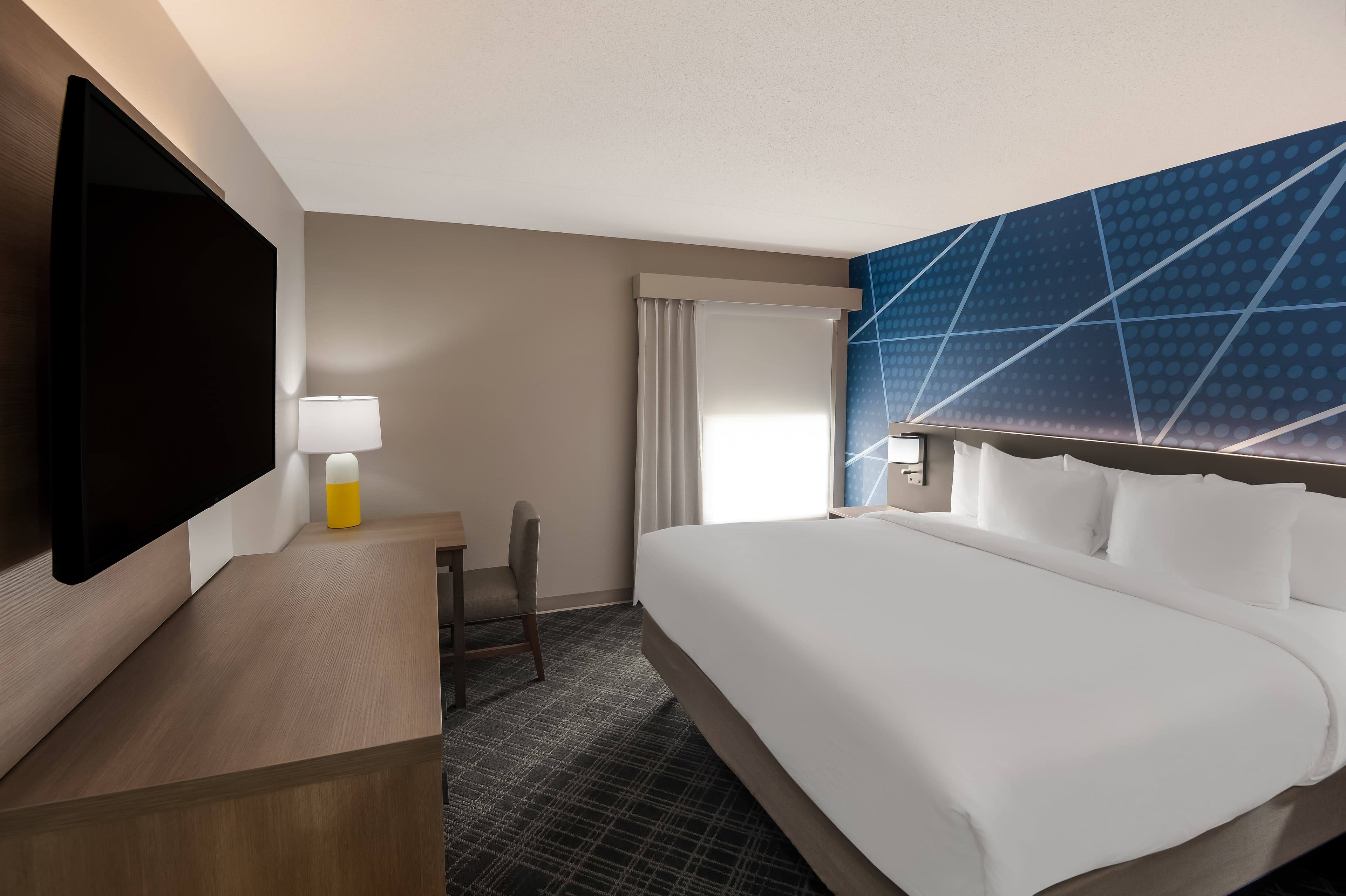 Comfort Inn & Suites Fishers - Indianapolis - Image 2