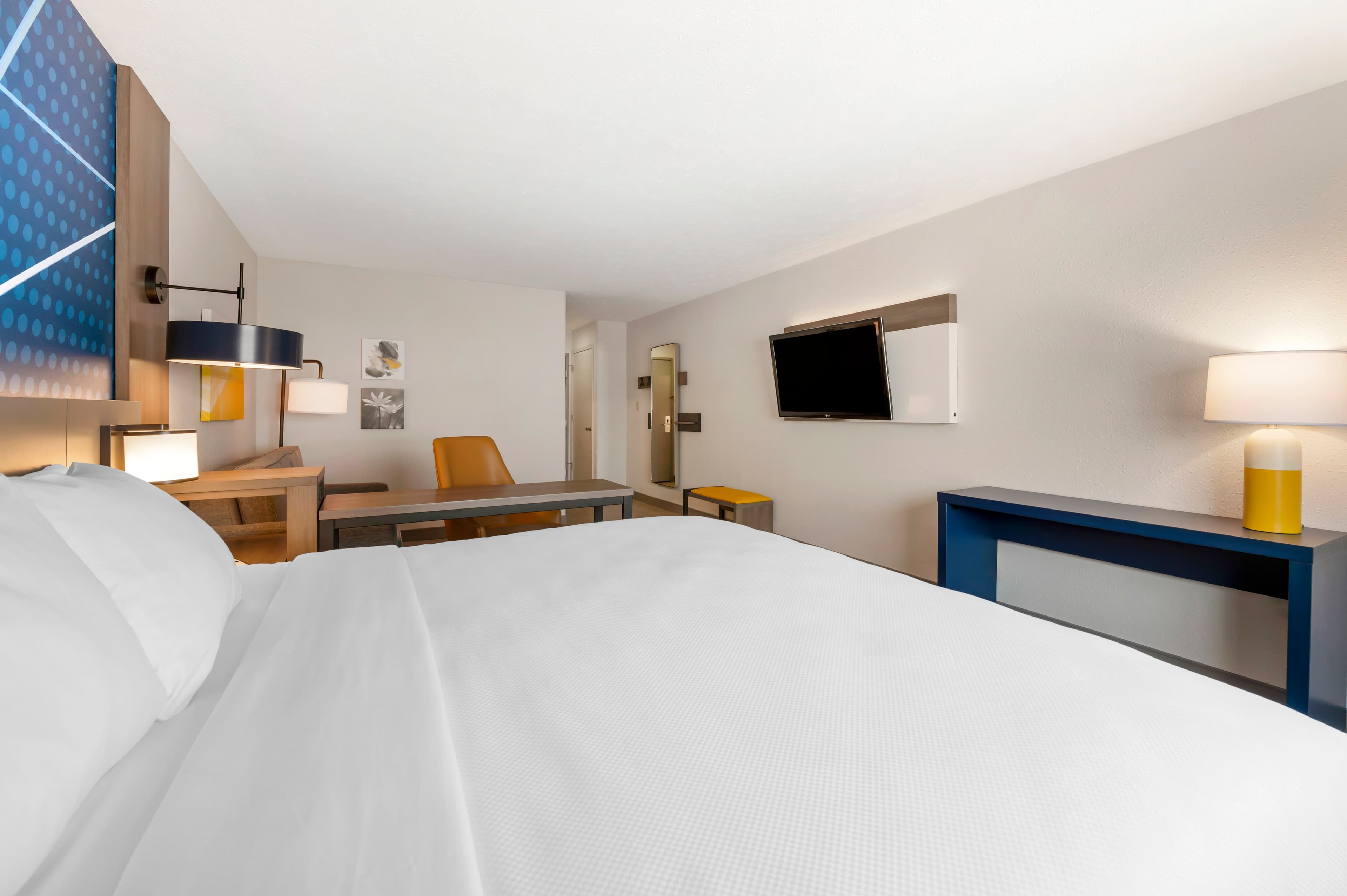 Comfort Inn Edinburgh - Columbus — 11