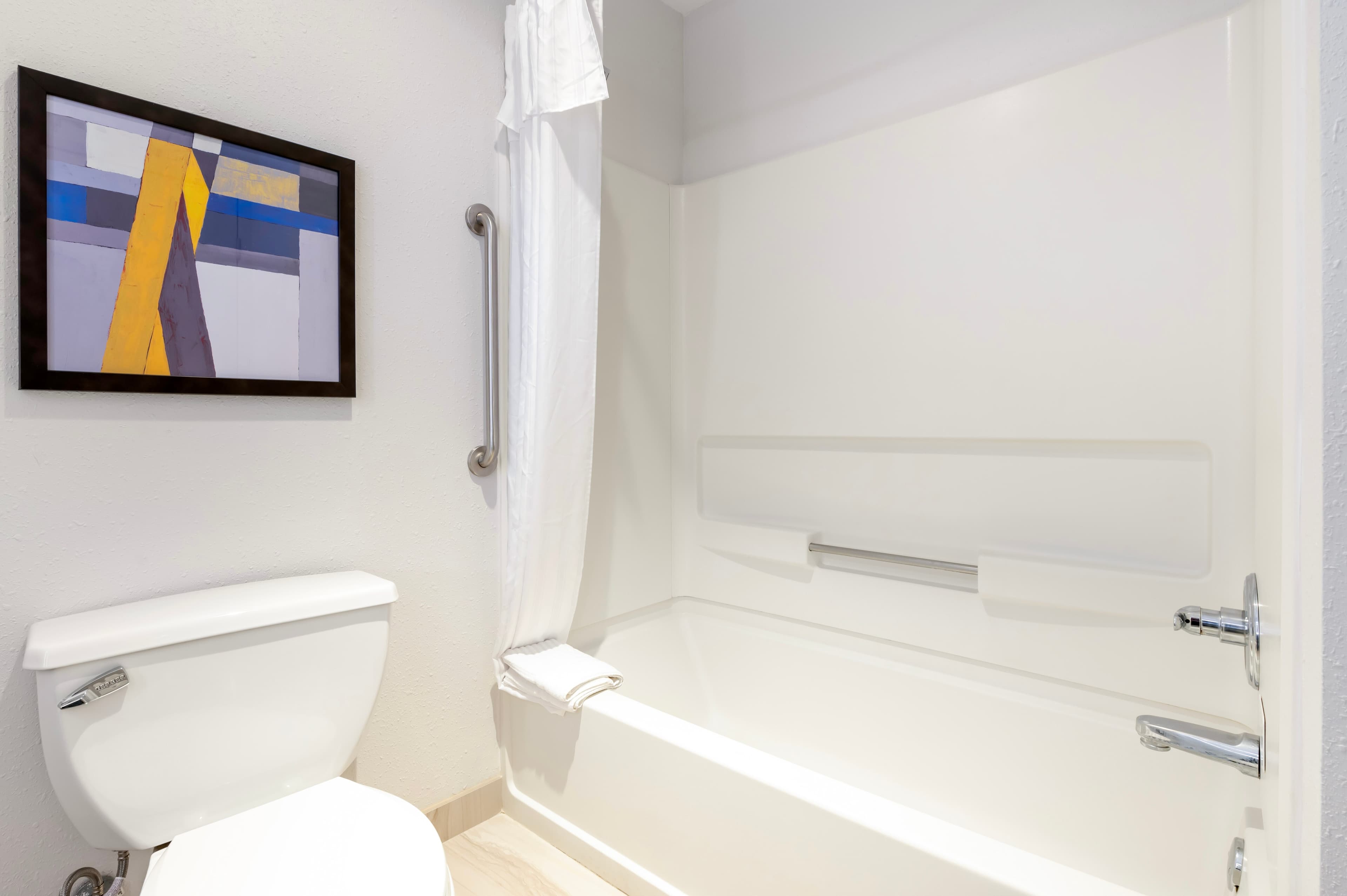 Comfort Inn Edinburgh - Columbus — 12