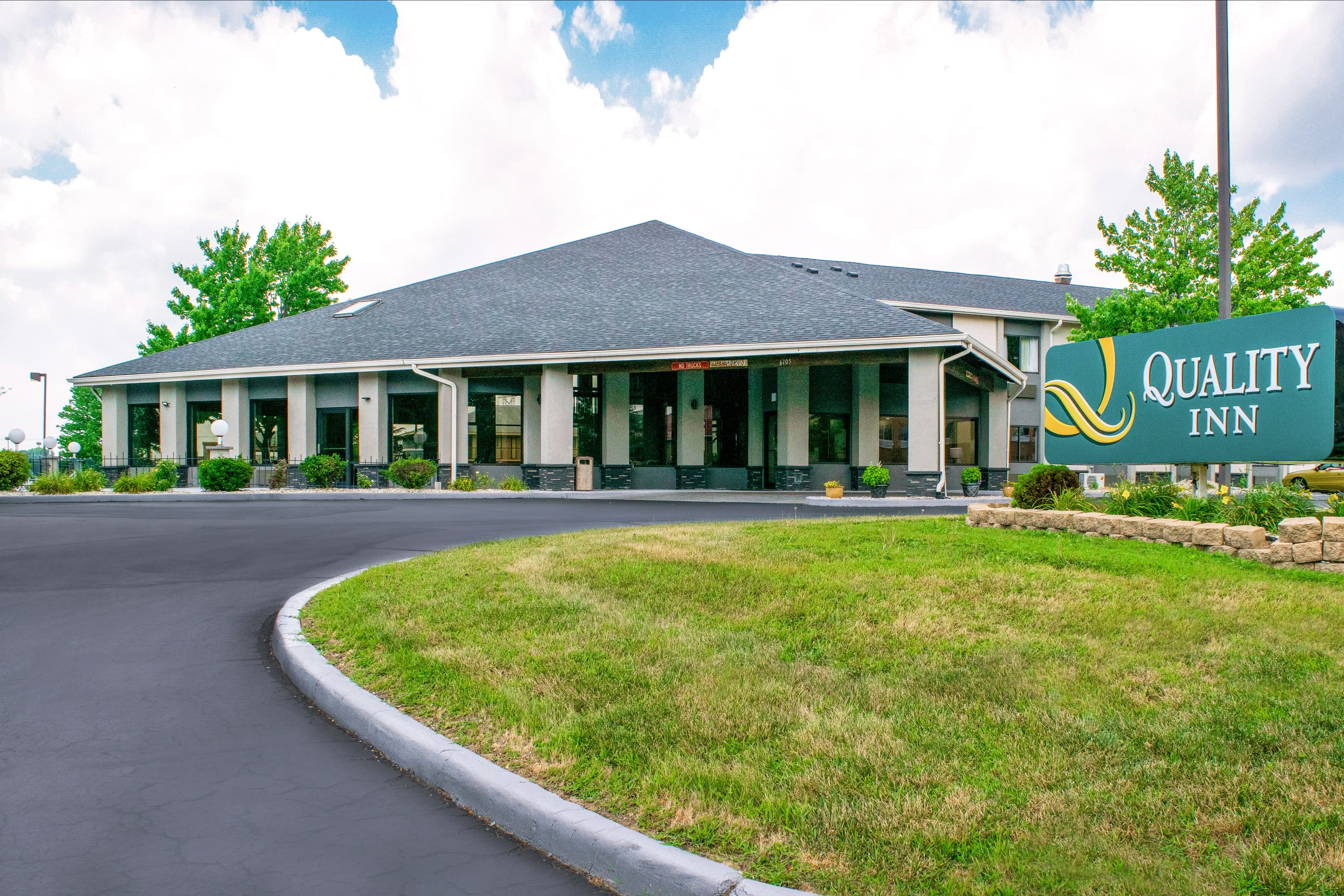 Quality Inn Plainfield - Indianapolis West - Image 1