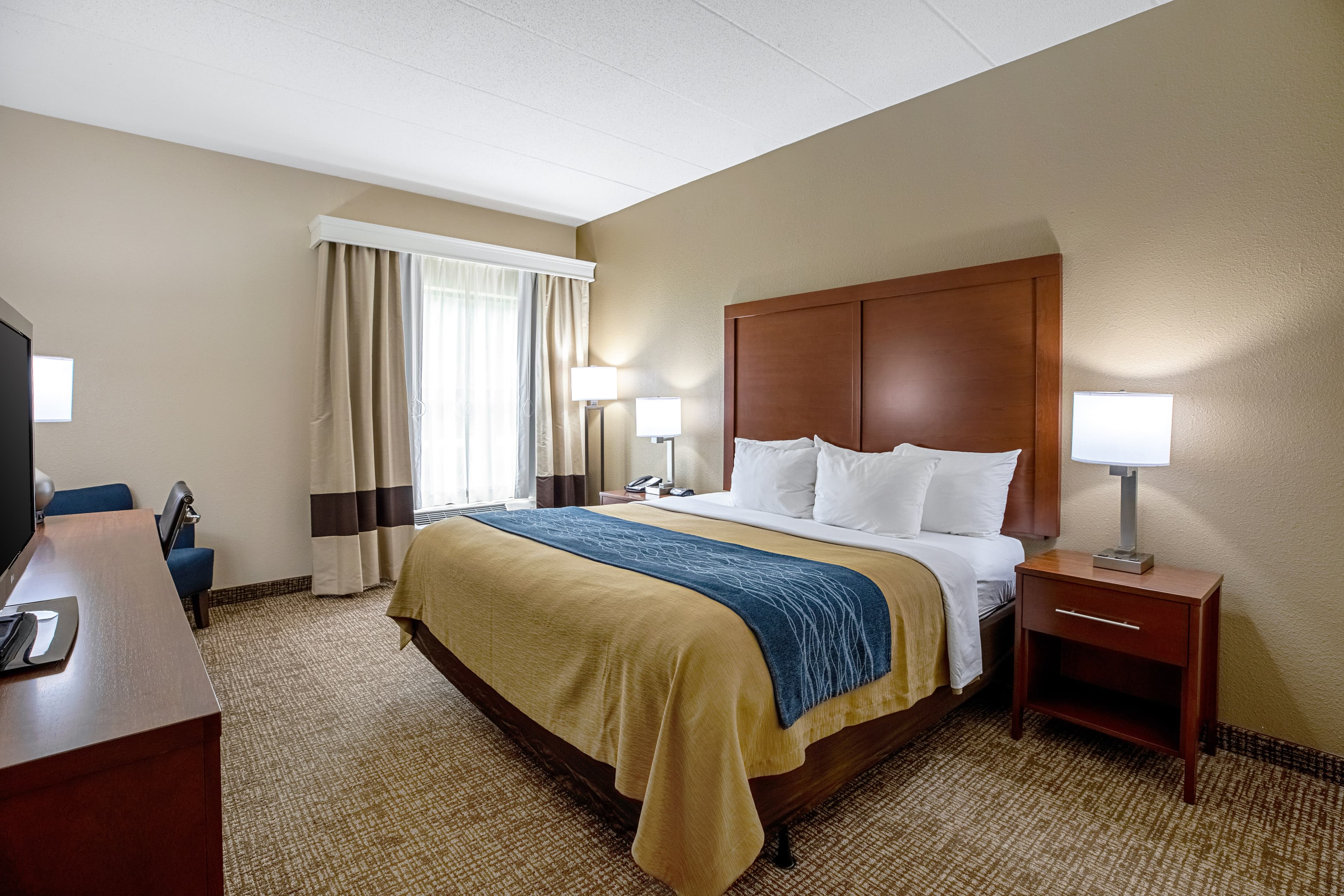 Comfort Inn Indianapolis North - Carmel - Image 2