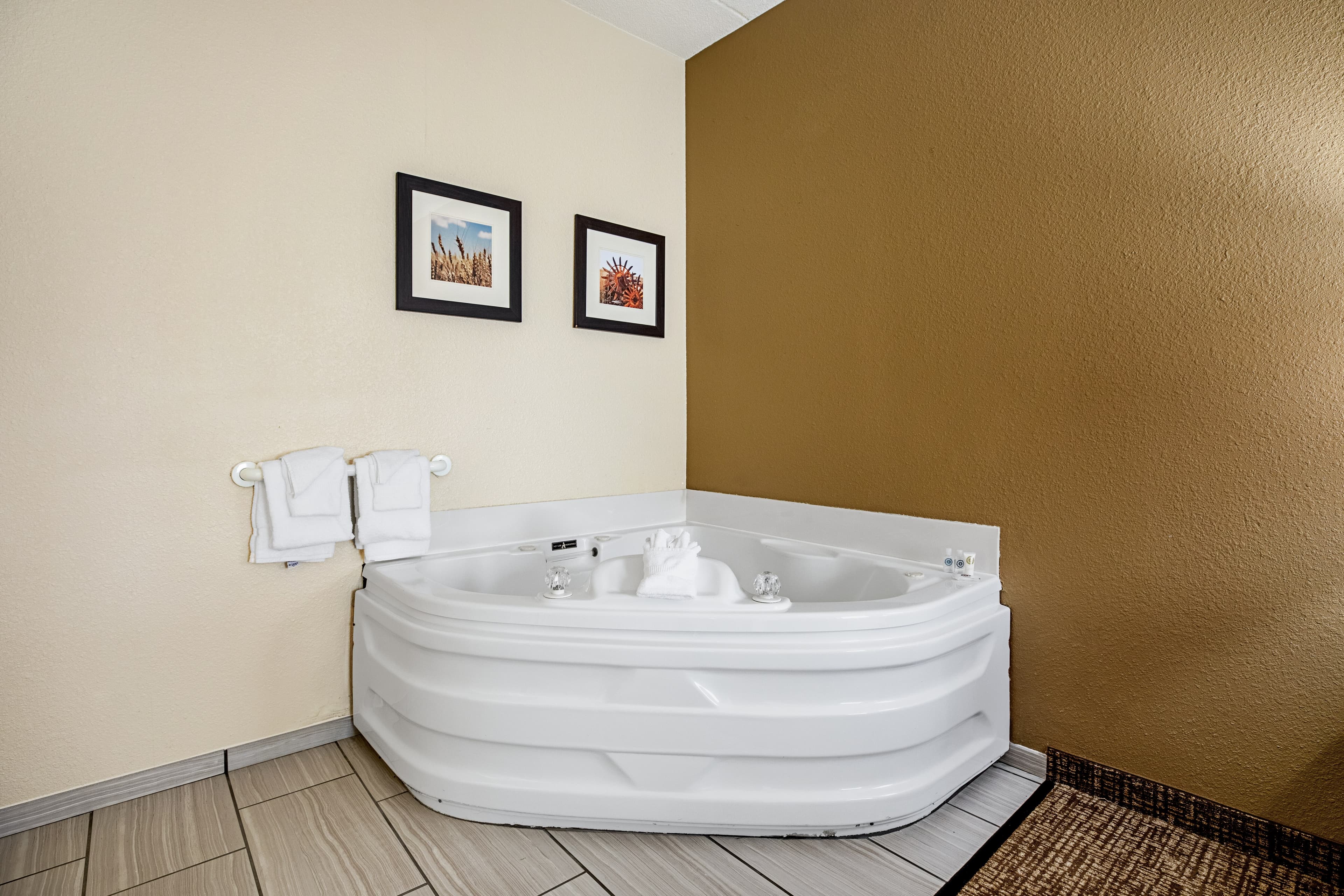 Comfort Inn Indianapolis North - Carmel — 17