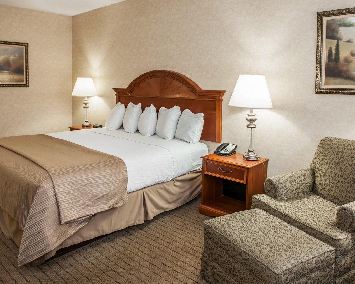 Quality Inn Castleton - Image 3