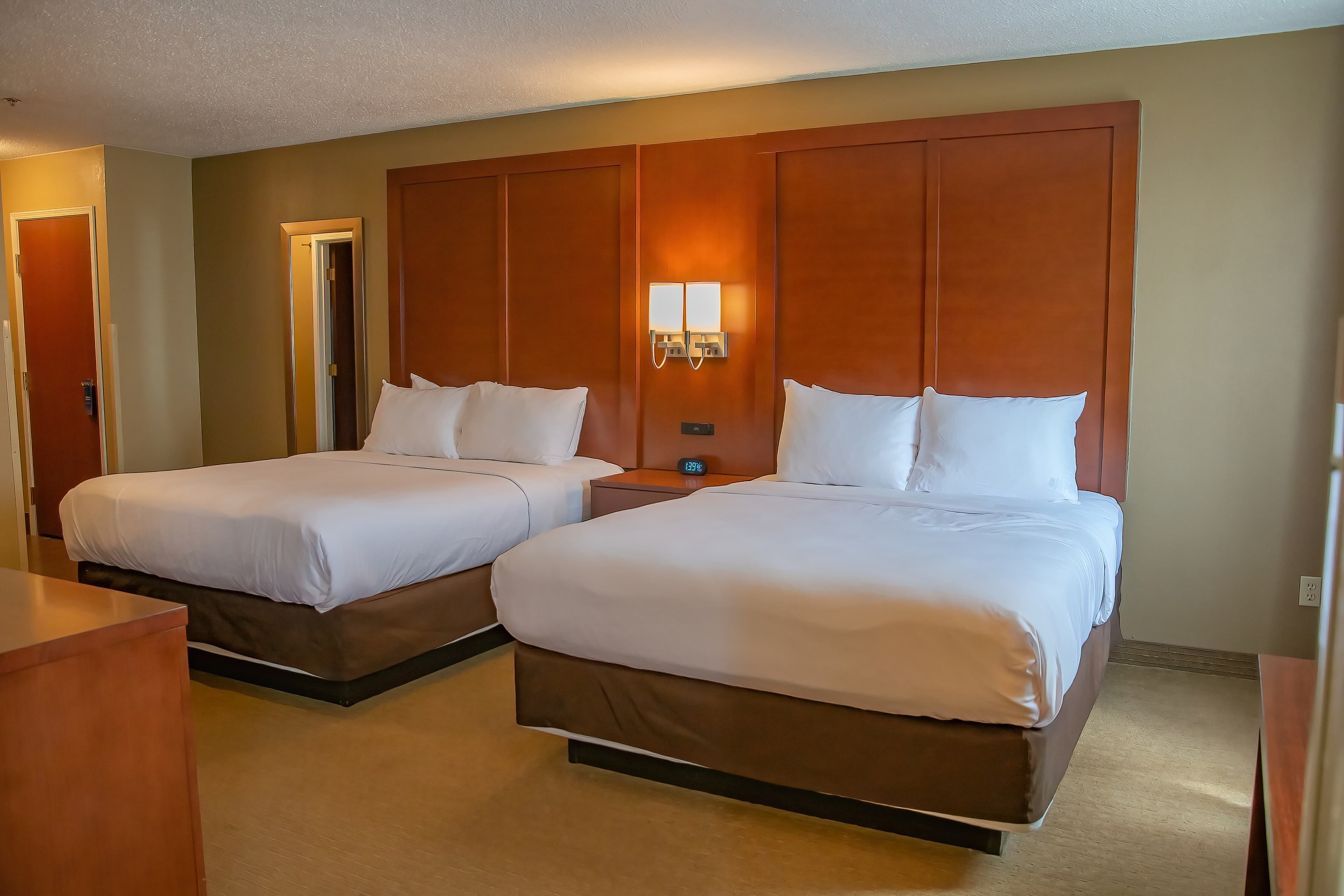 Comfort Inn Near Ouabache State Park - Image 5