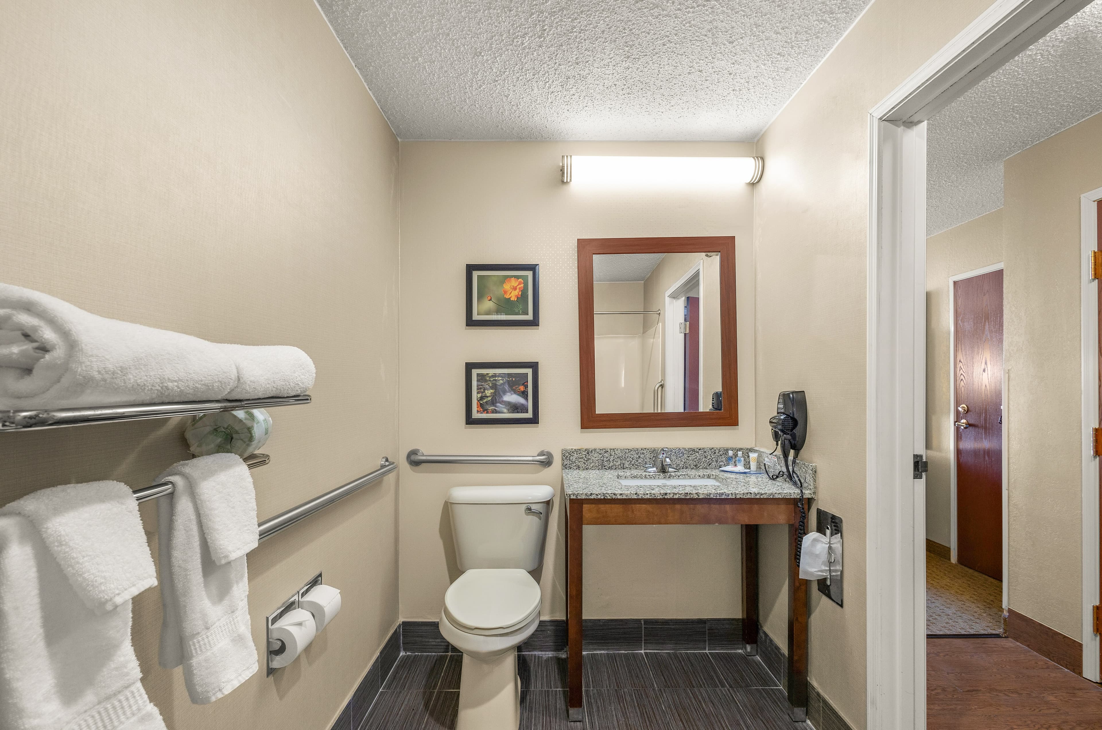 Comfort Inn Near Ouabache State Park — 12