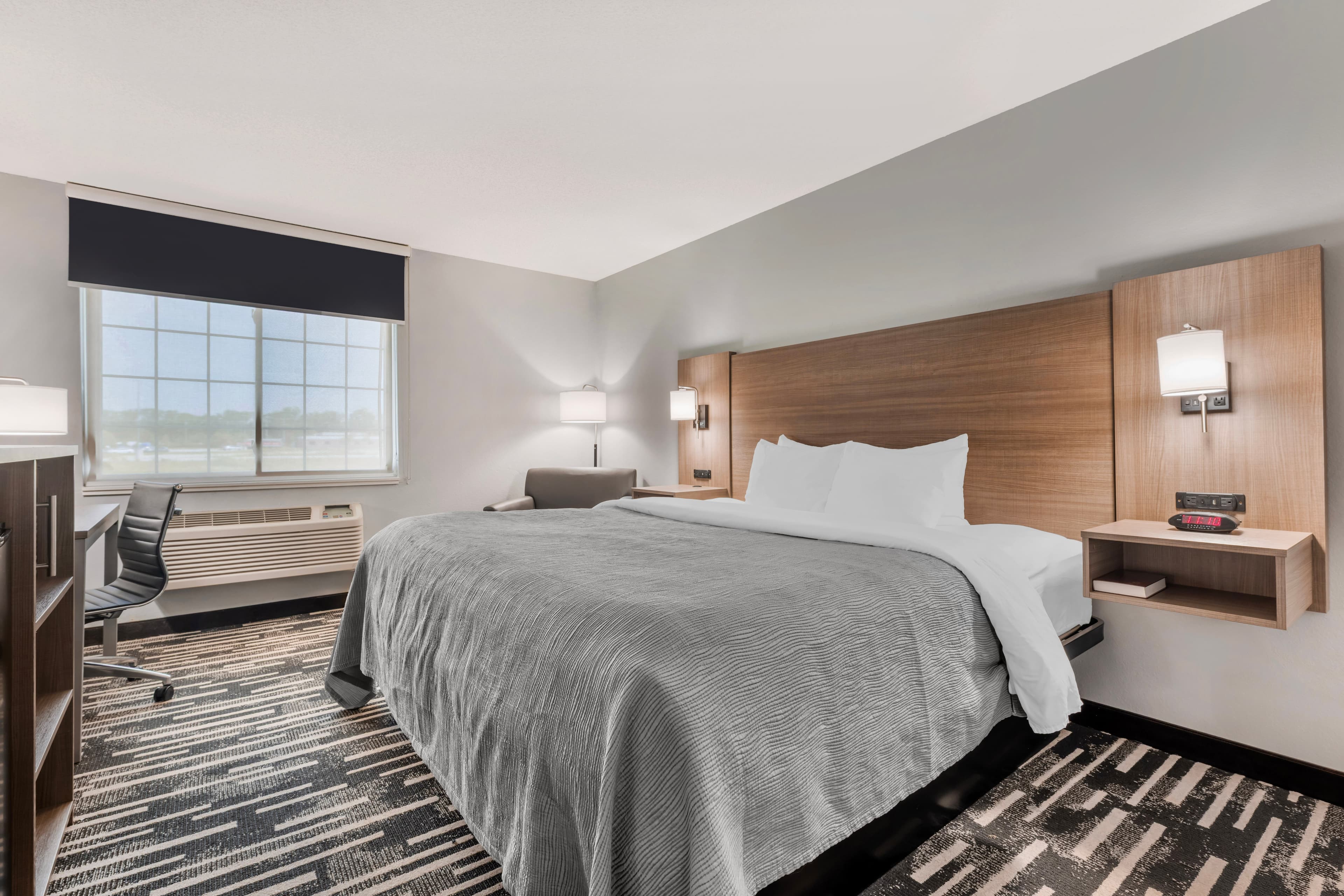Quality Inn Chesterton near Indiana Dunes National Park I-94 — 7