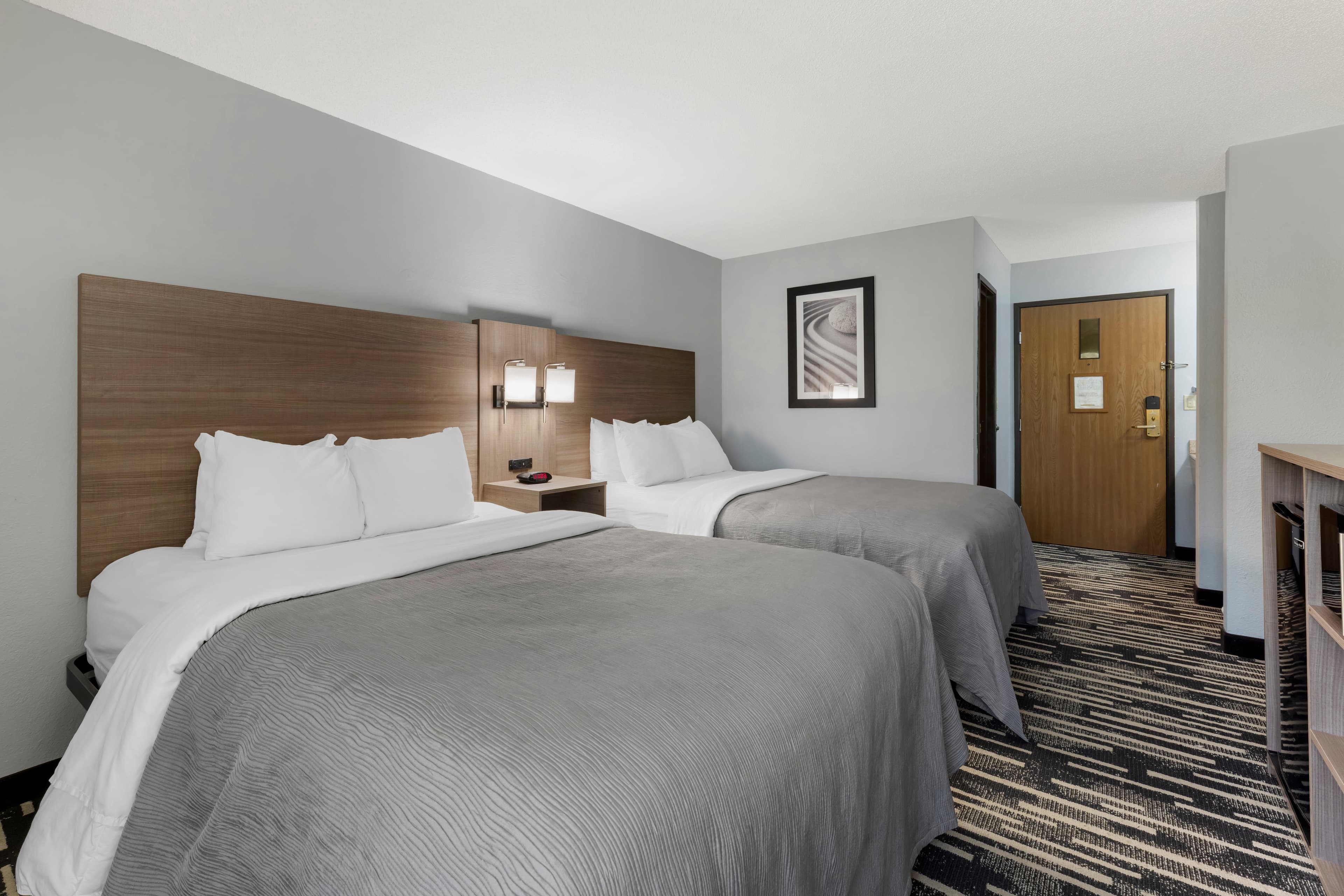 Quality Inn Chesterton near Indiana Dunes National Park I-94 — 16