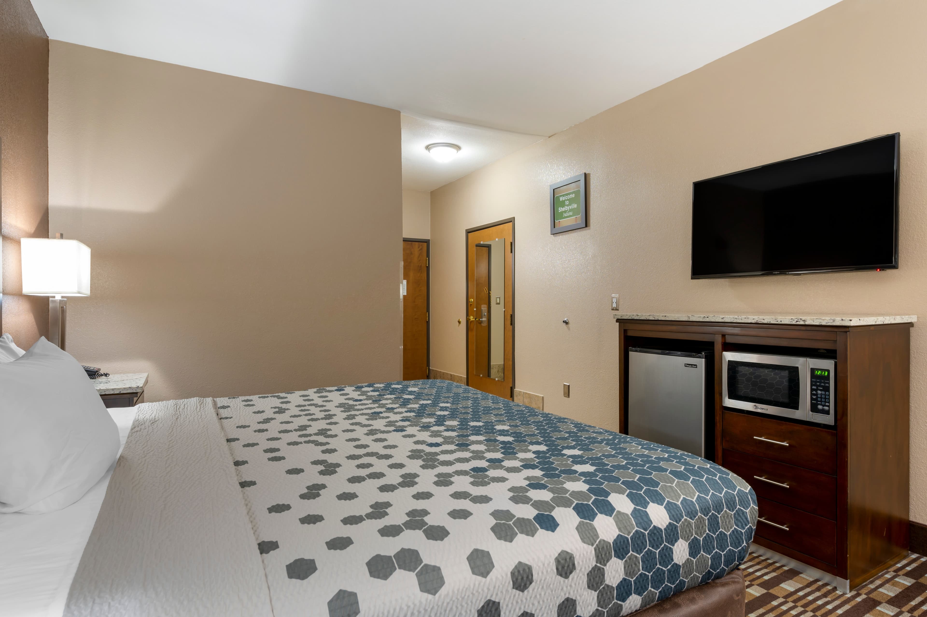 Econo Lodge Shelbyville North — 6