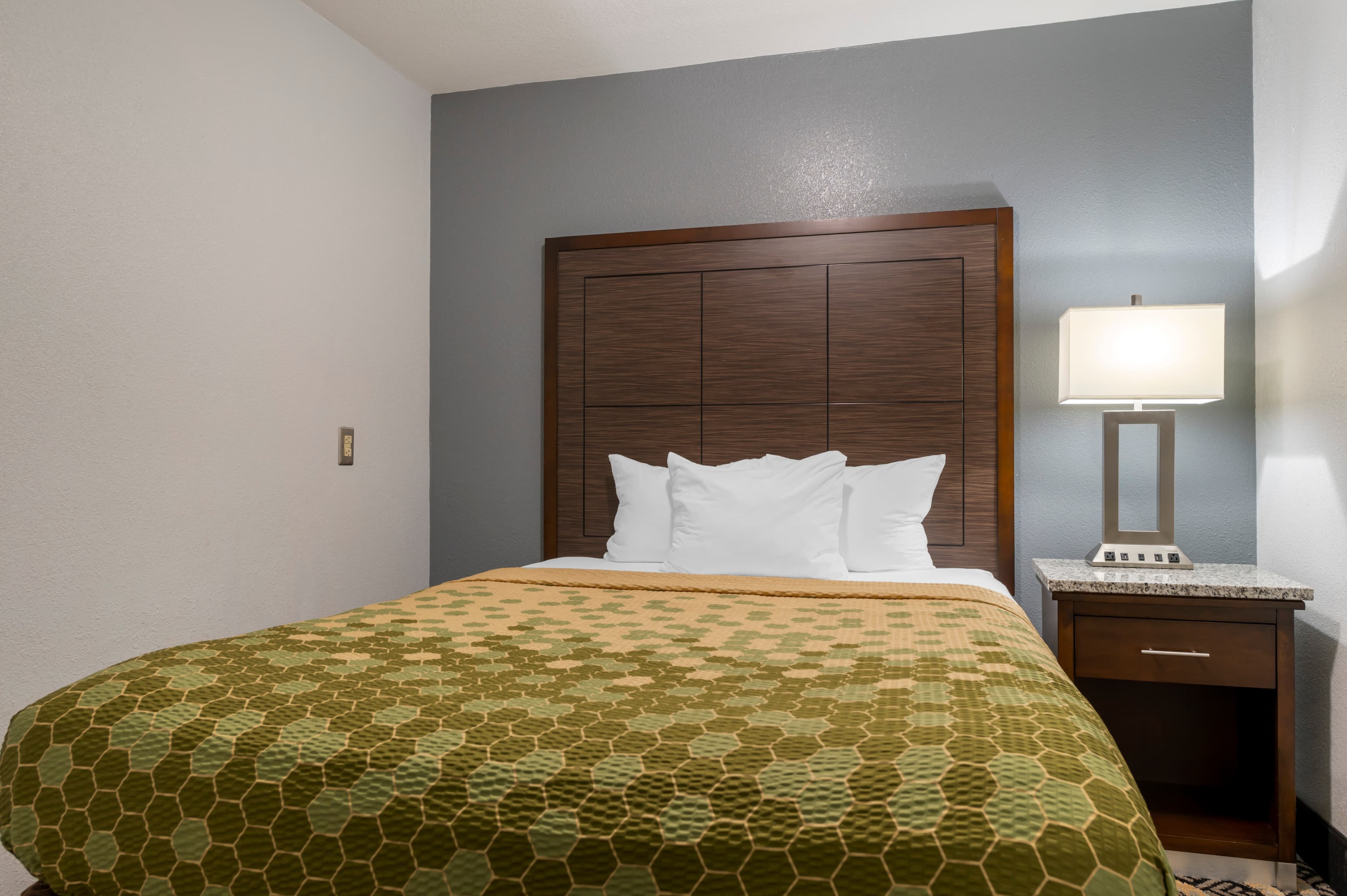 Econo Lodge Shelbyville North — 21