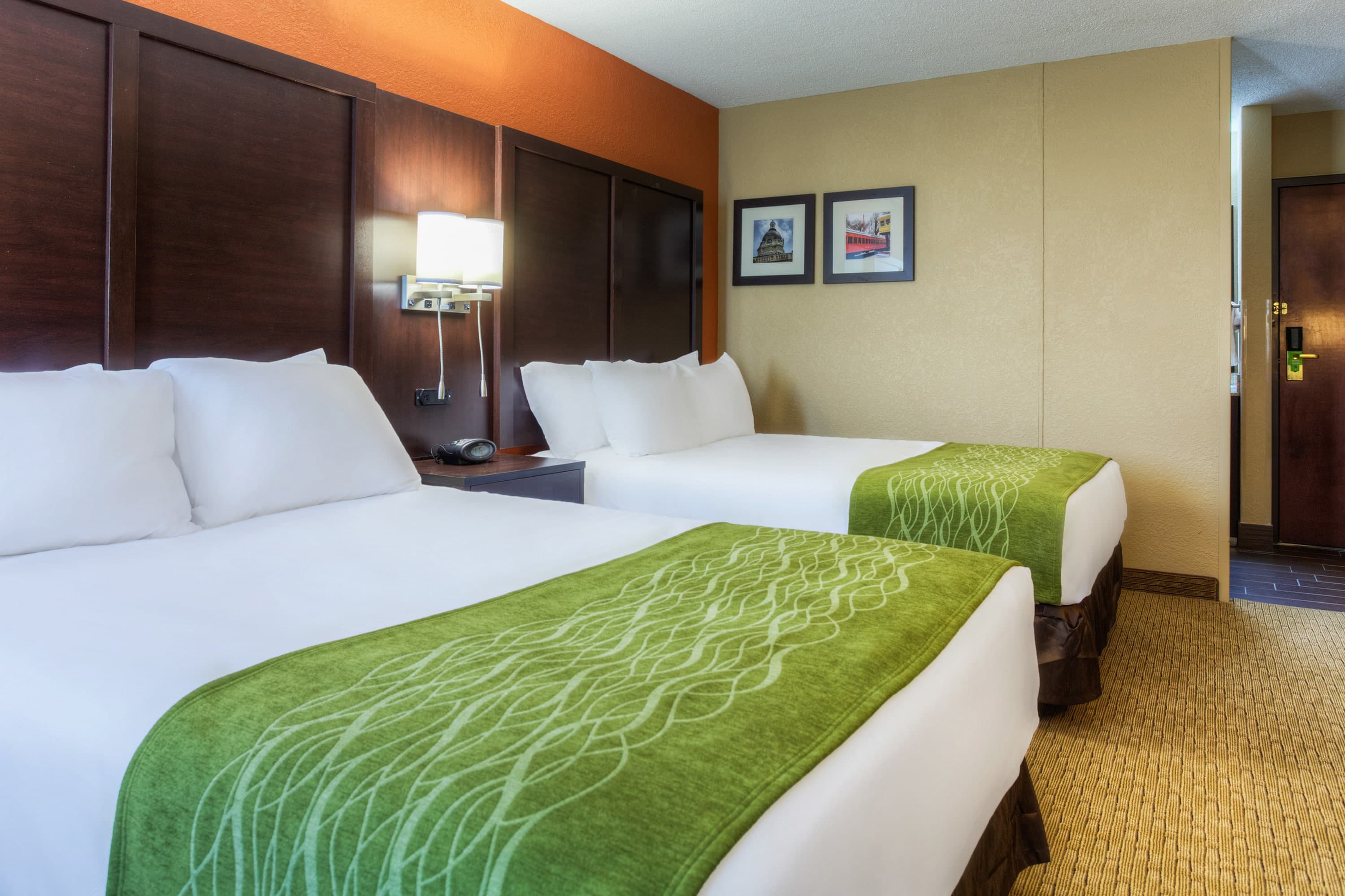 Comfort Inn & Suites Evansville Airport — 7